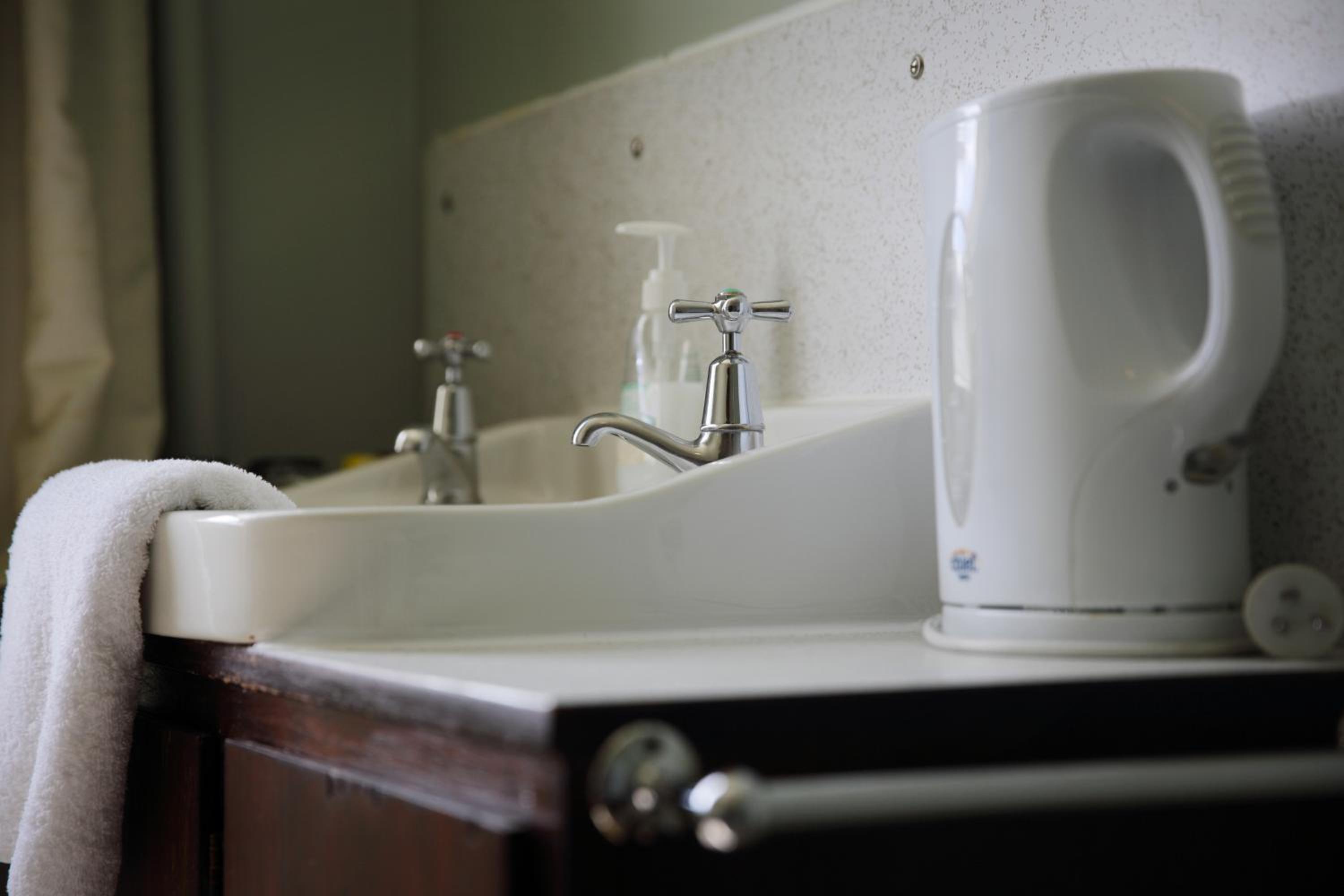Standard Single Room with Shared Bathroom photo 3
