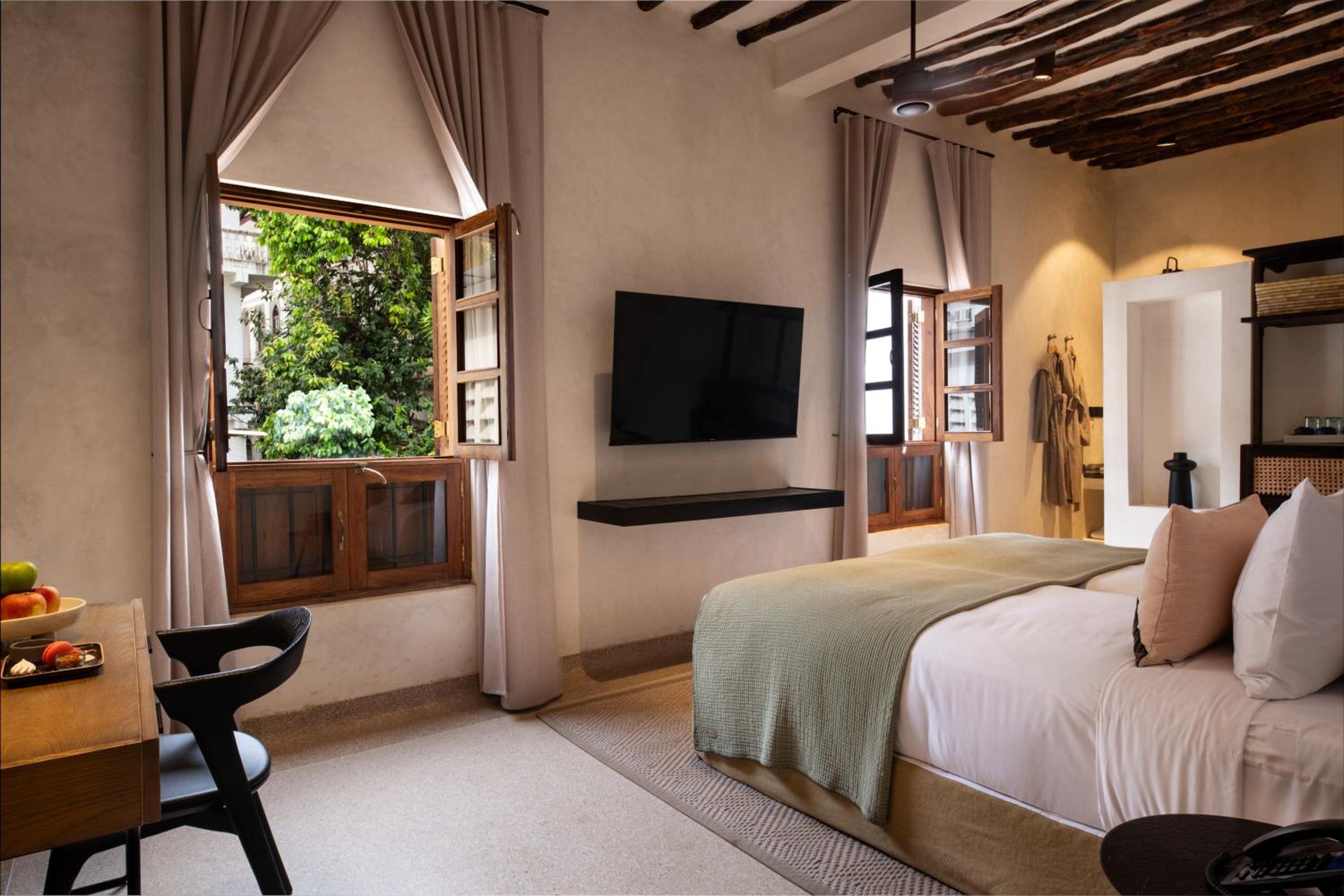 Deluxe Twin Room - Photo 8