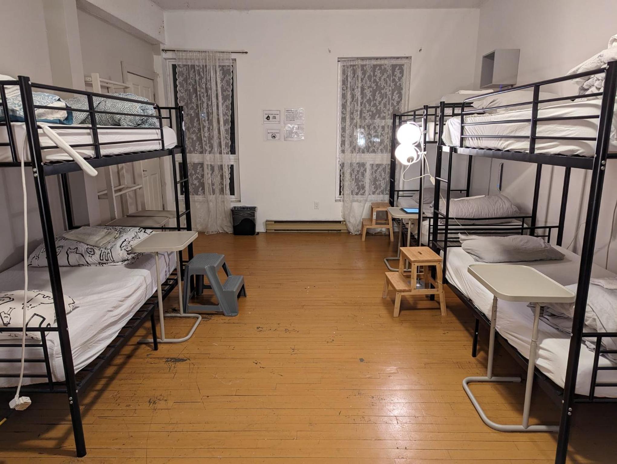 Bed in 10-Bed Mixed Dormitory Room