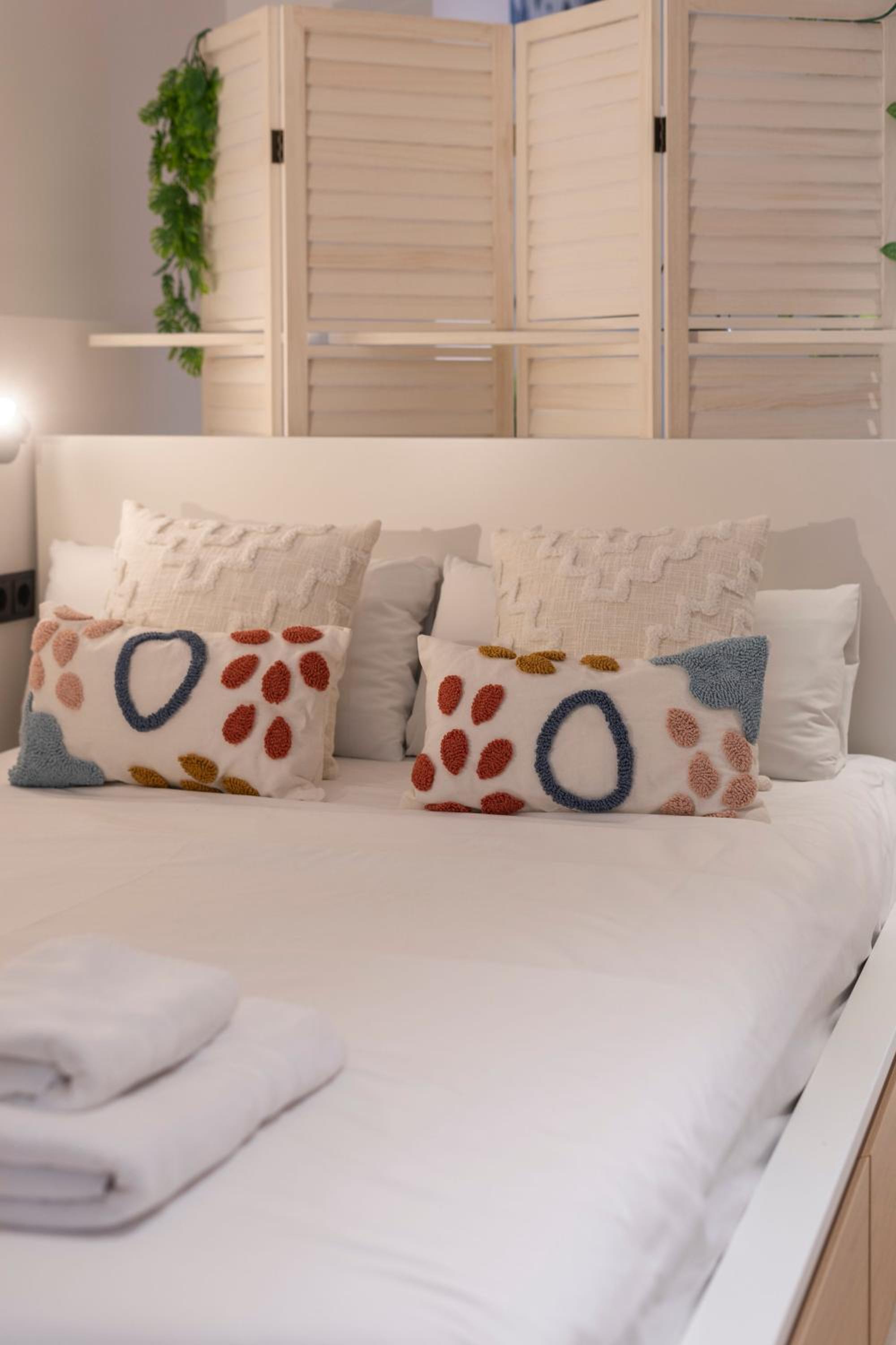Estudio con sofá cama