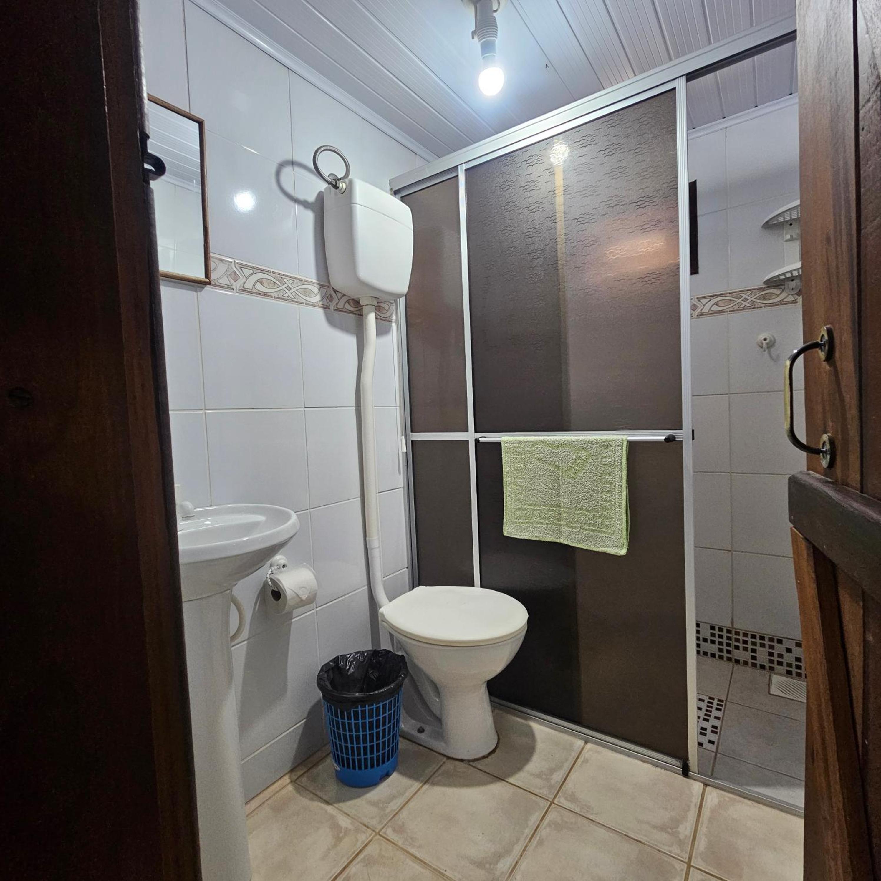 Suite with Pool View - Photo 14