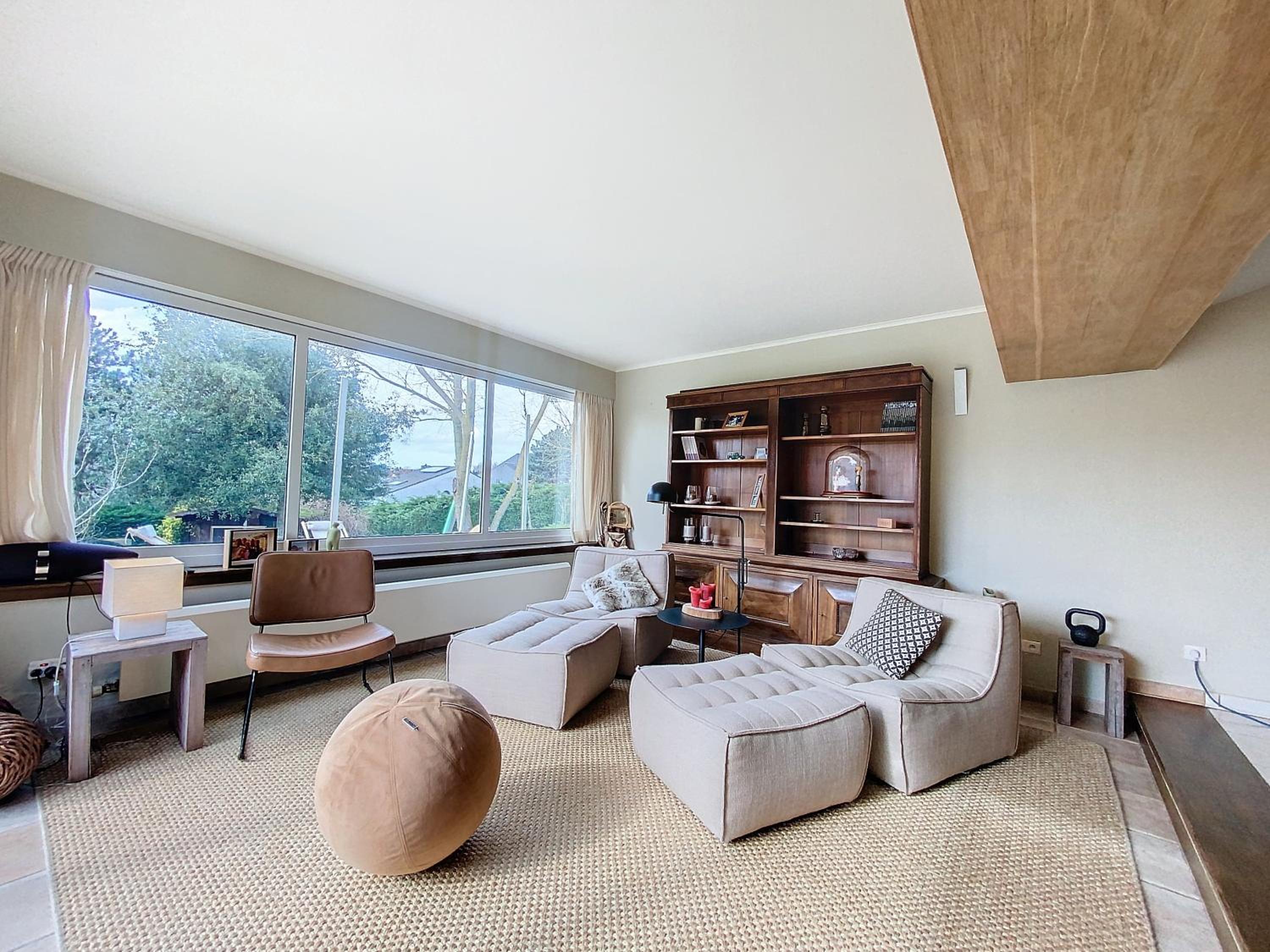 Villa photo 1