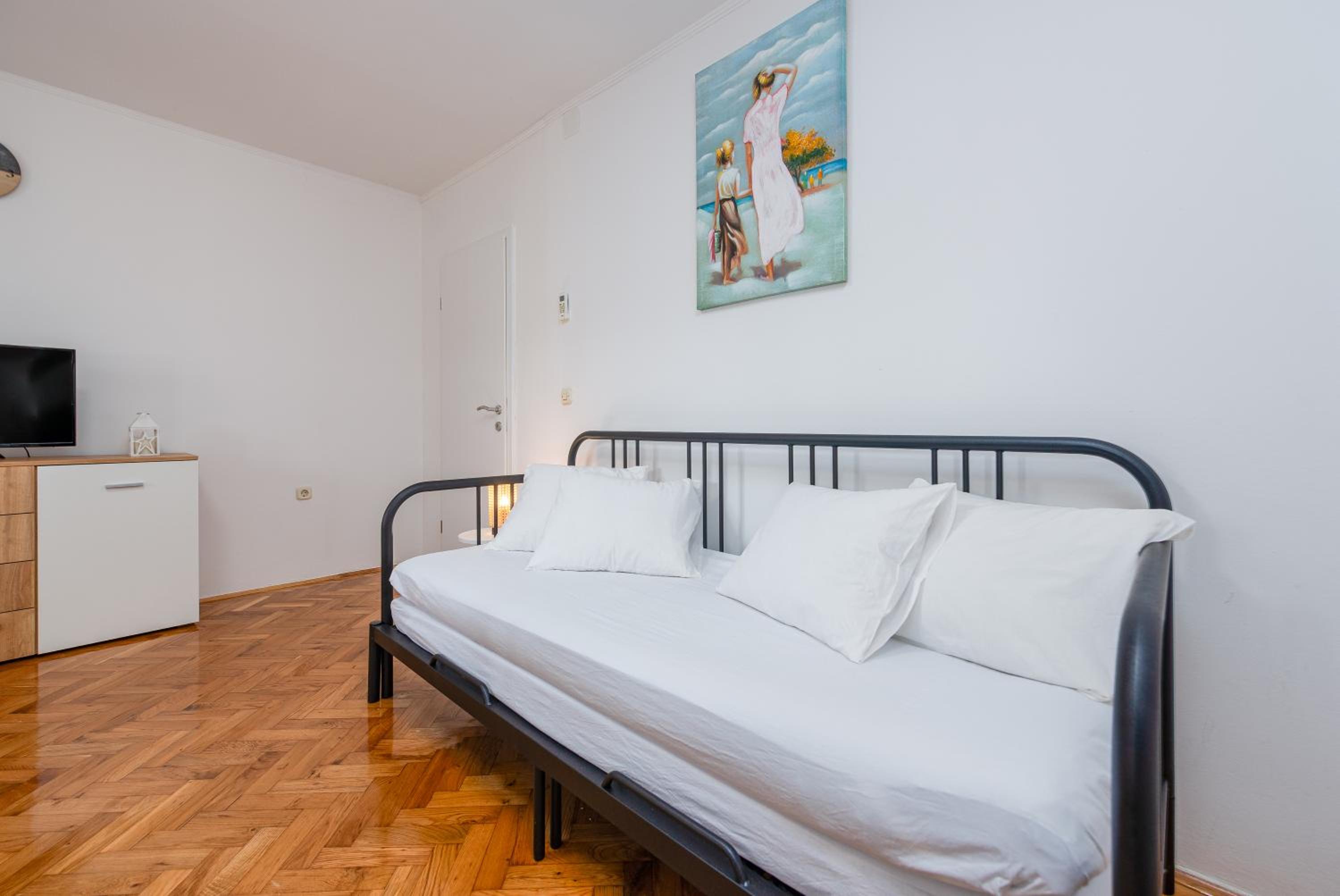 One-Bedroom Apartment with Terrace