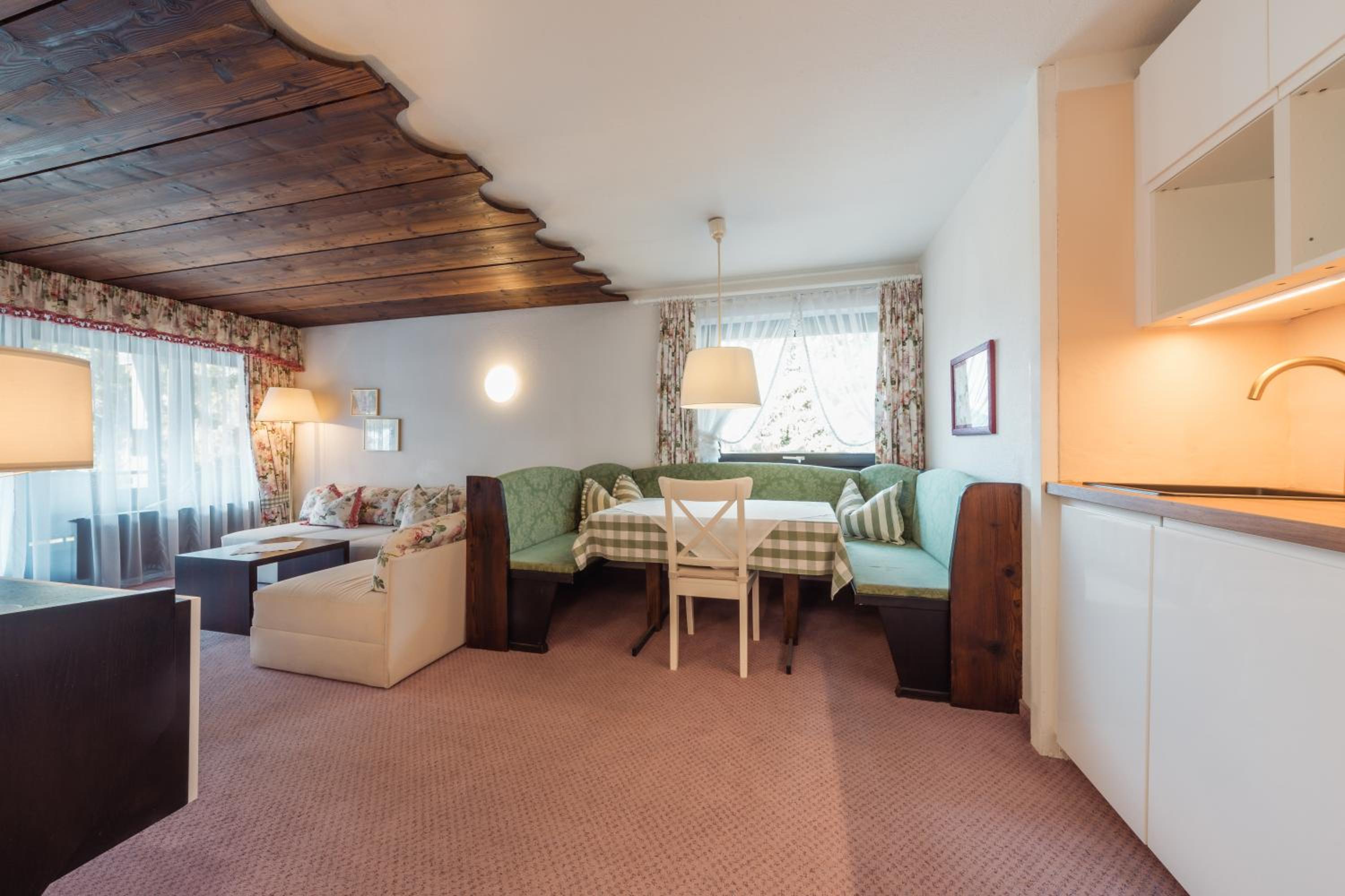 Two-Bedroom Apartment with Mountain View