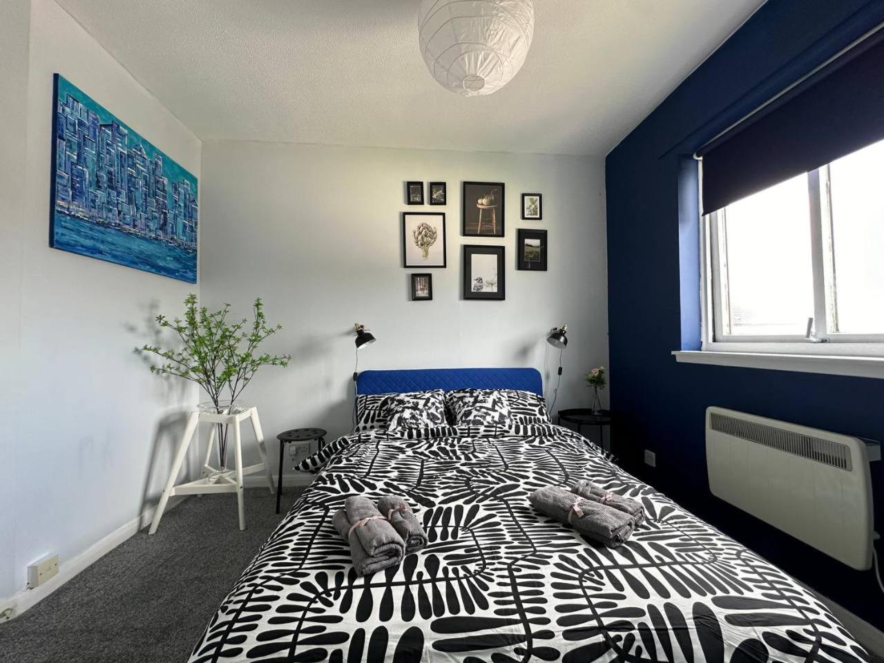 Two-Bedroom Apartment photo 3