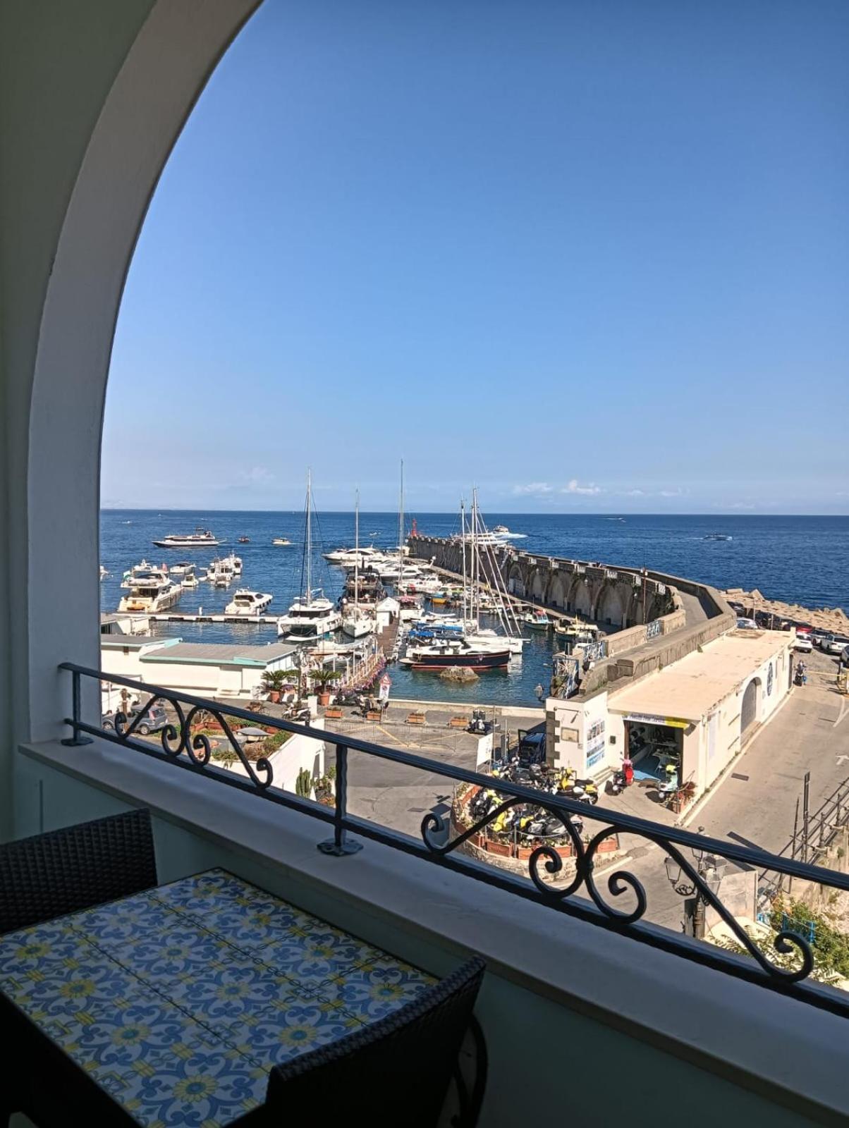 Double Room with Sea View photo 2