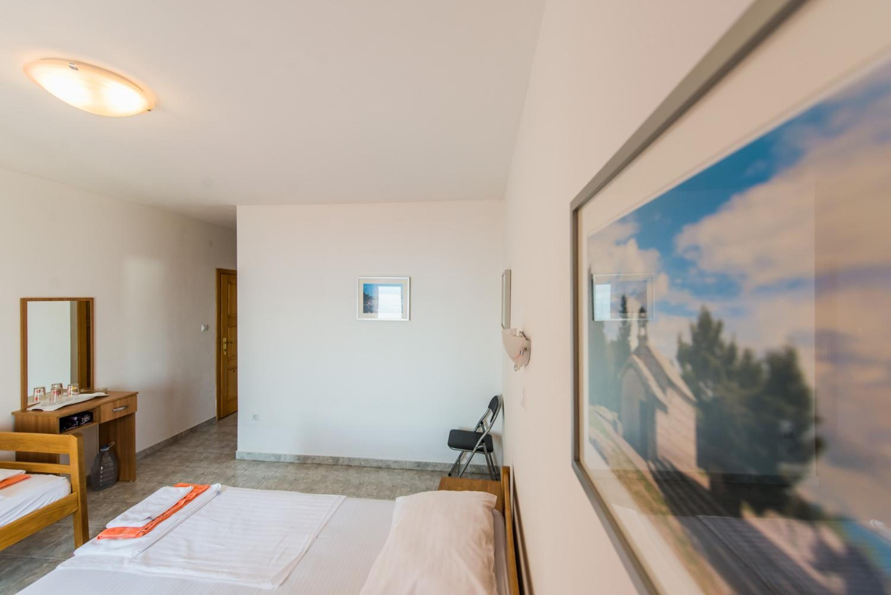 Classic Triple Room photo 1