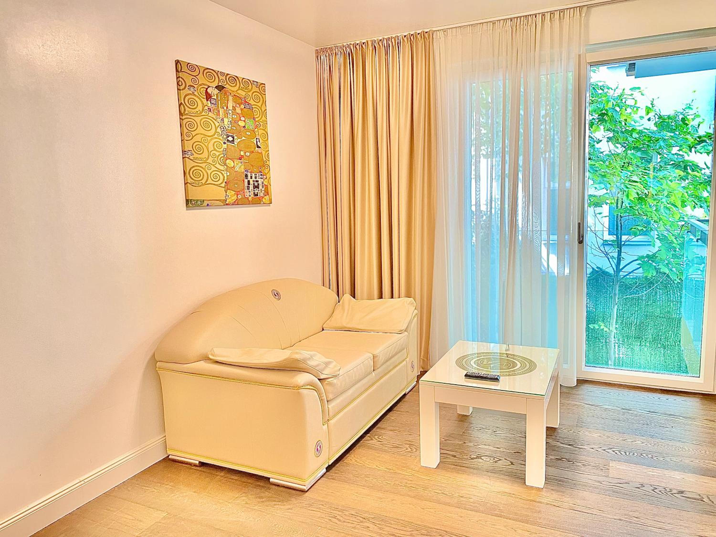 Studio with Balcony