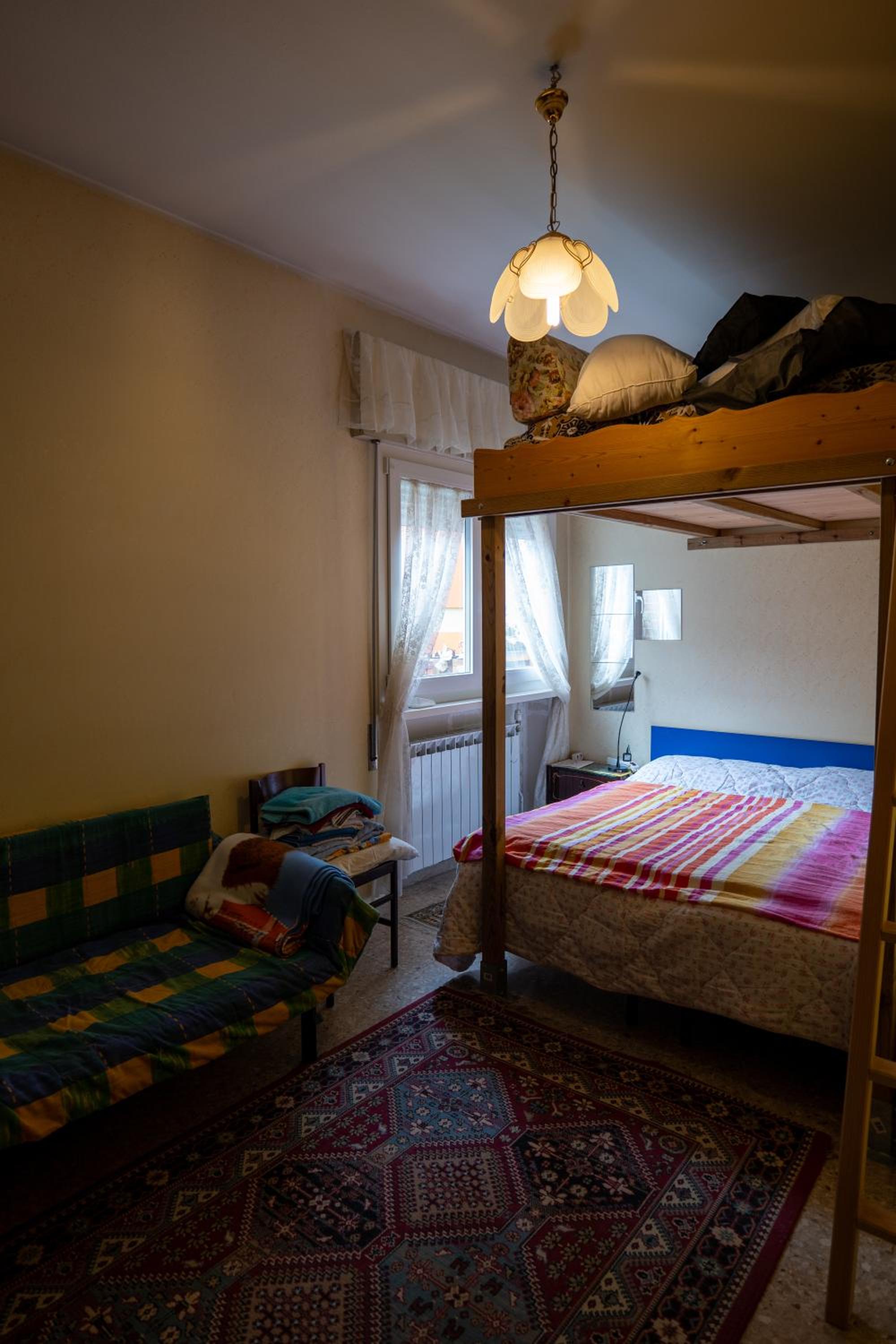 Three-Bedroom Apartment With Balcony photo 3