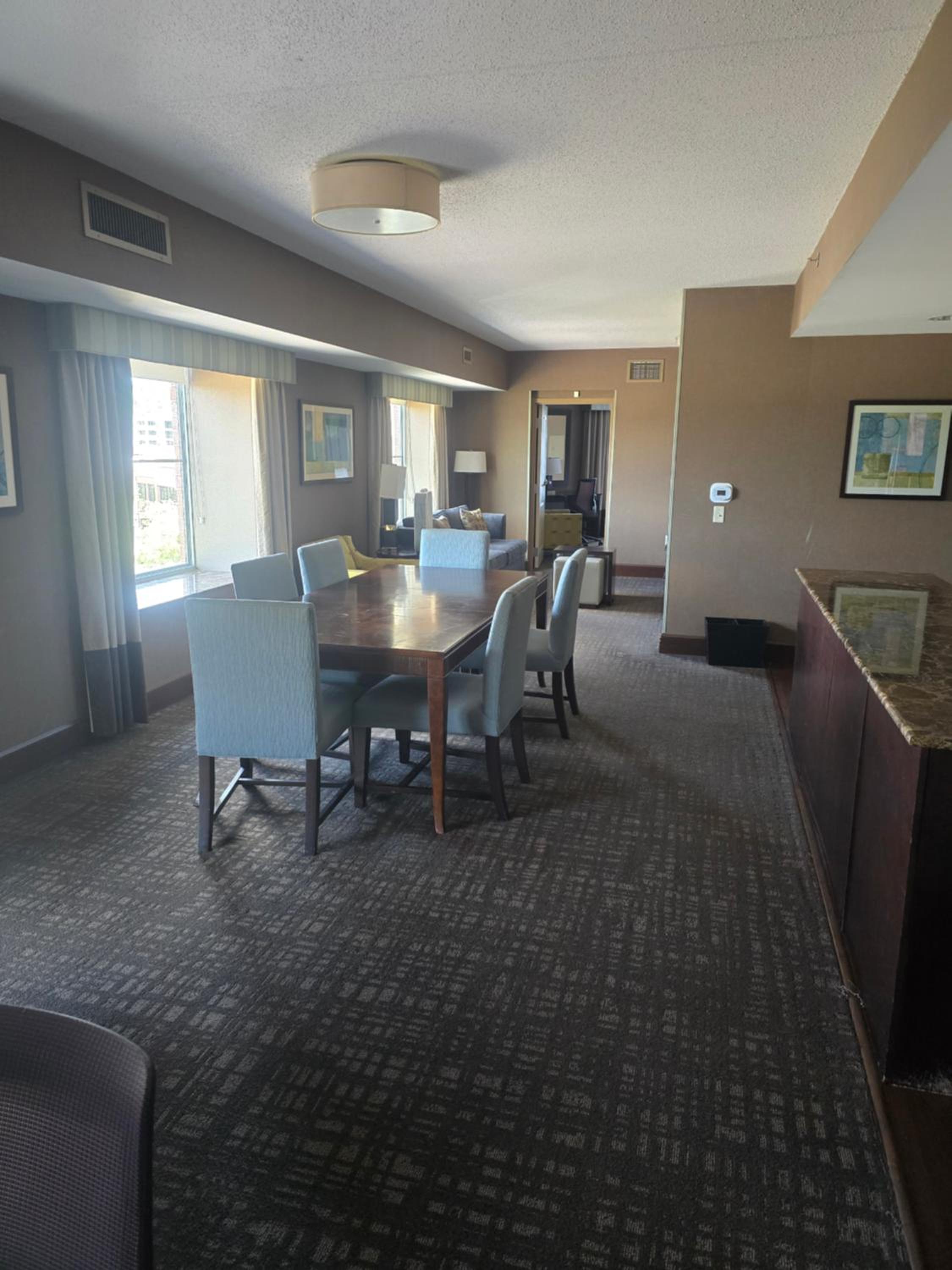 One-Bedroom Executive King Suite - Photo 2