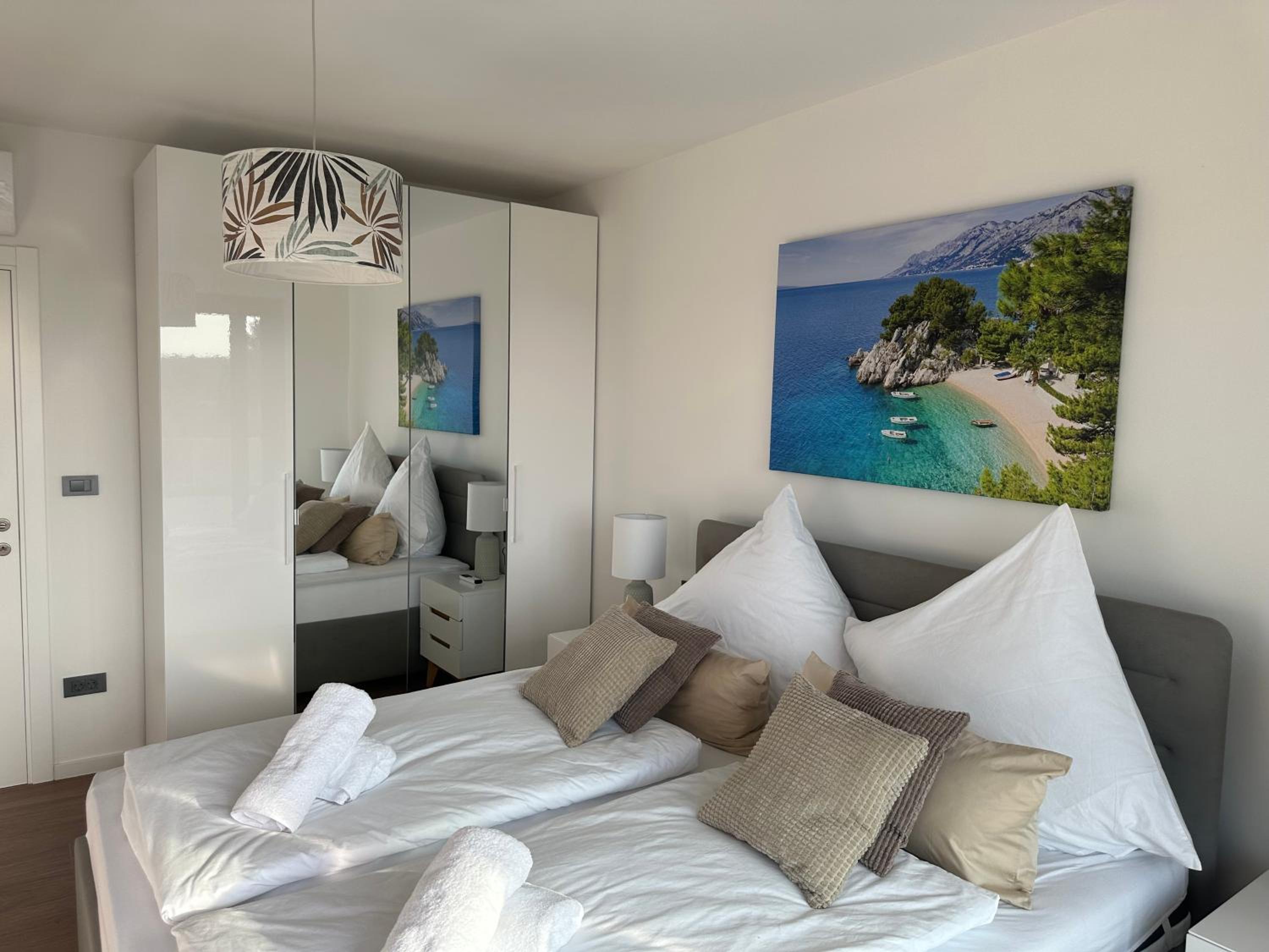 Villa photo 1