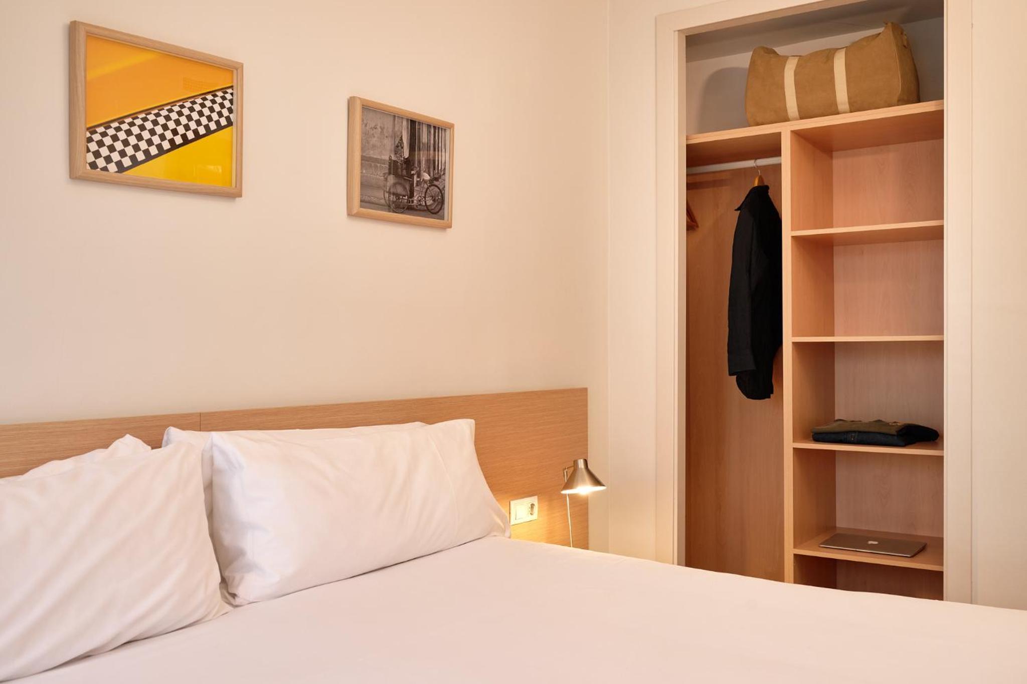 One-Bedroom Apartment (2 Adults + 2 Children) - Photo 2