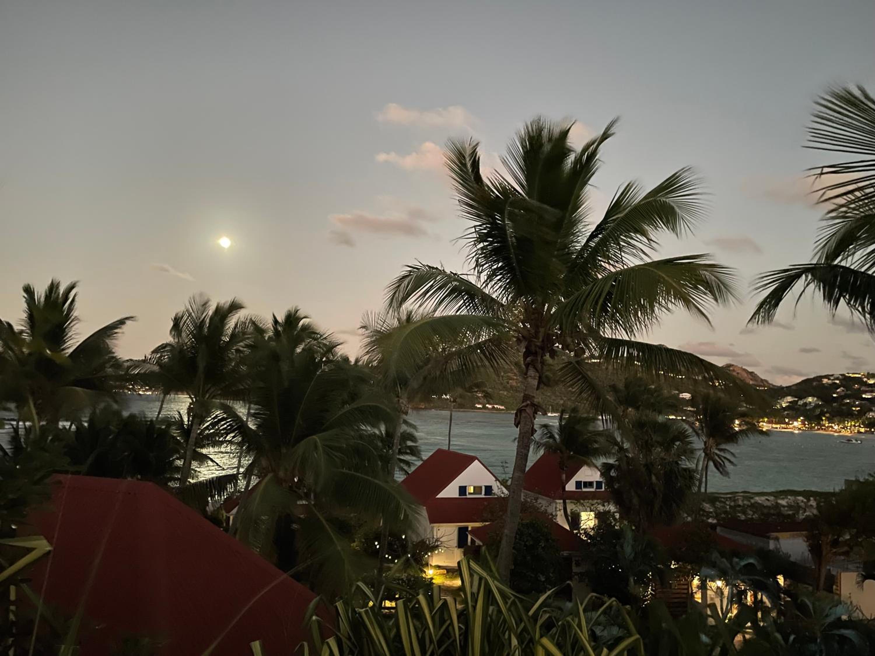 Villa - Beach Front photo 2