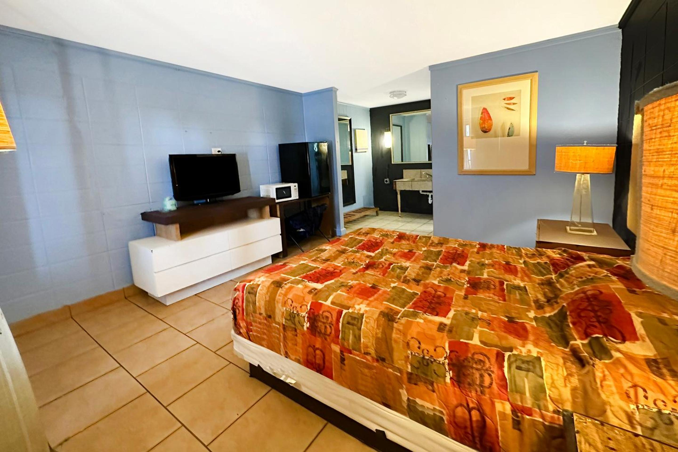 Family room with 2 Double Beds - Photo 5