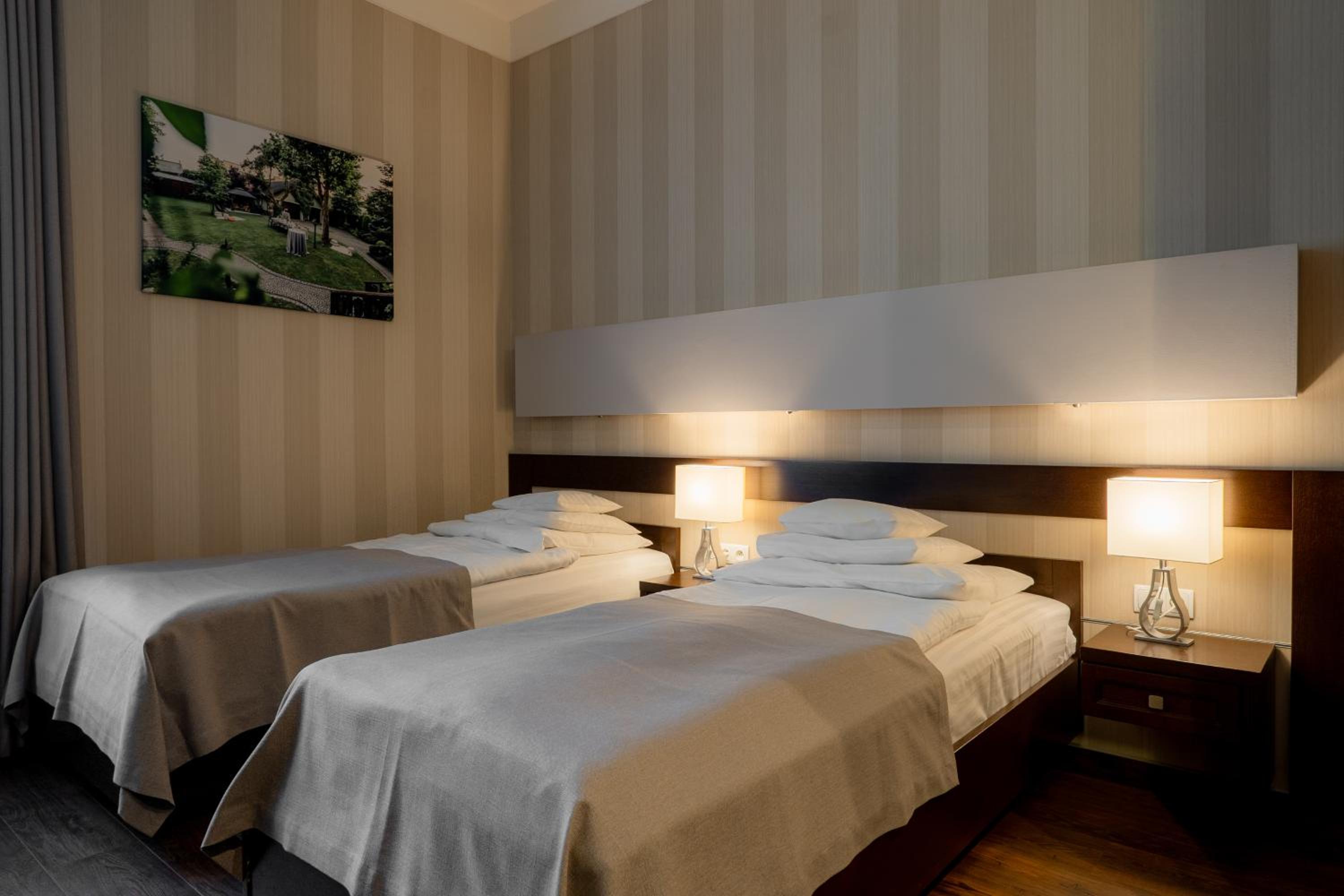 Double Room - Photo 6