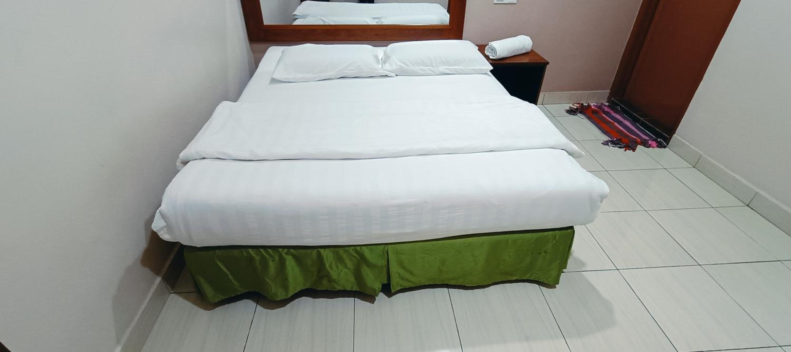 Standard Double Room - Photo 7