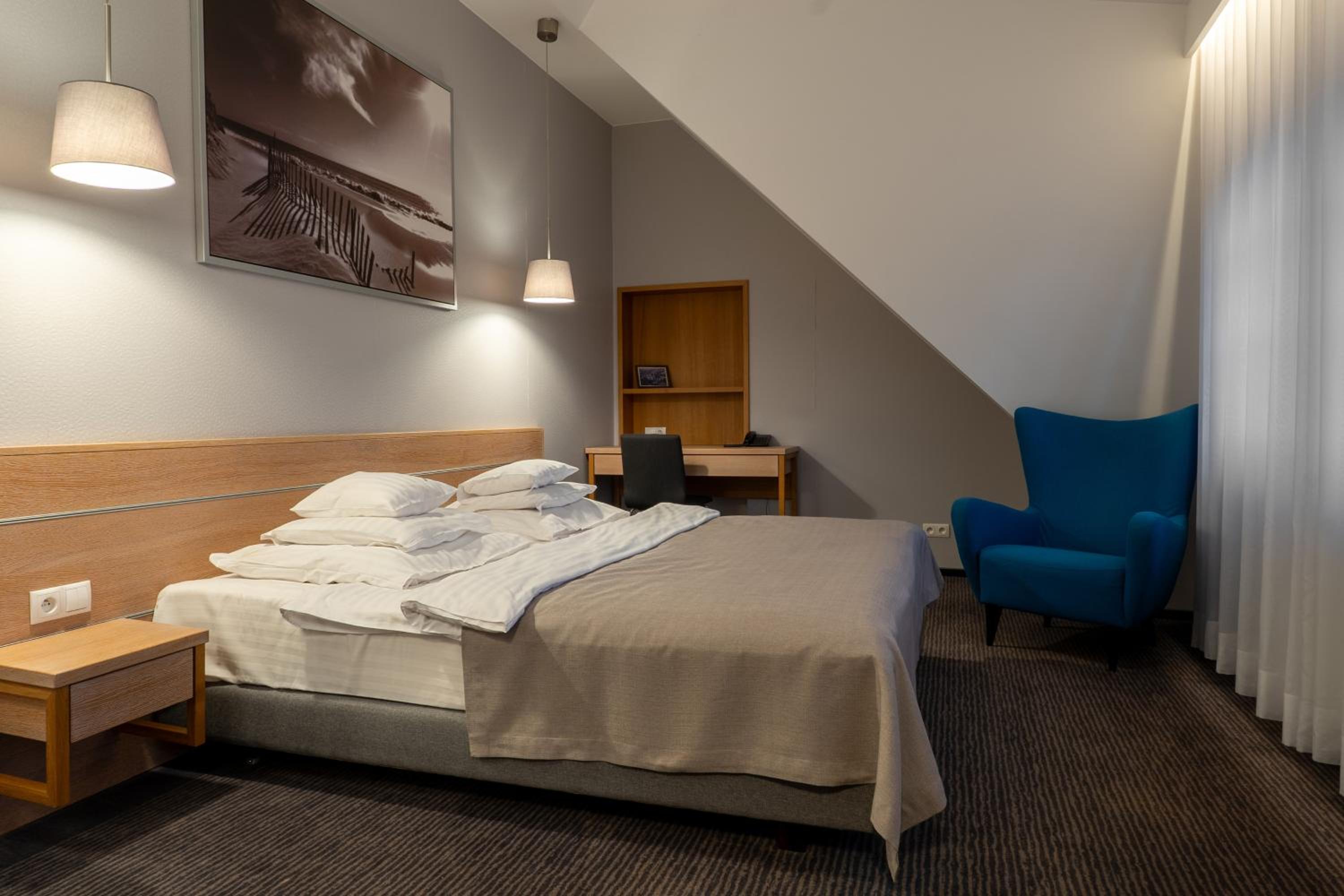 One-Bedroom Apartment - Photo 5