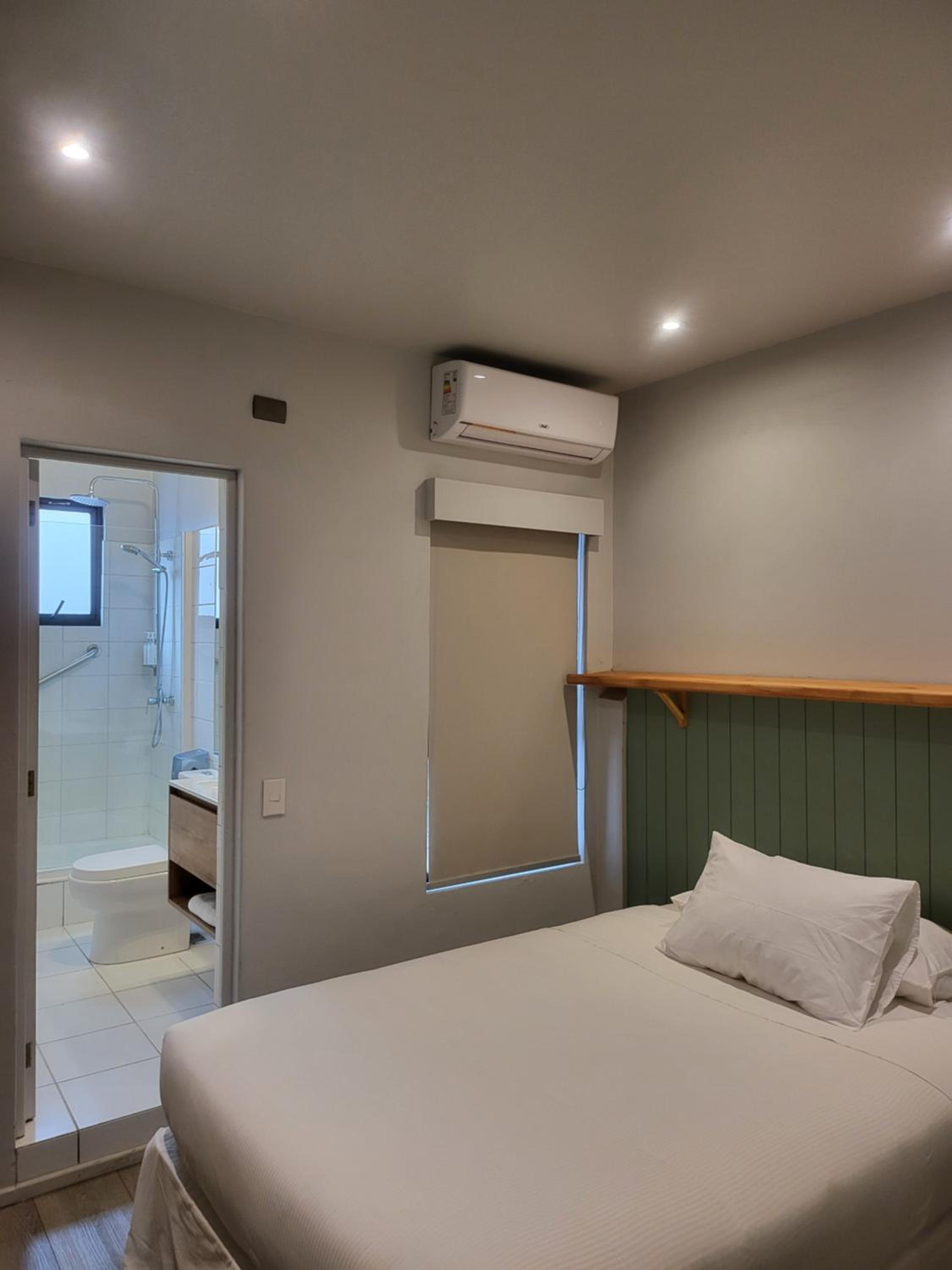 Single Room photo 2
