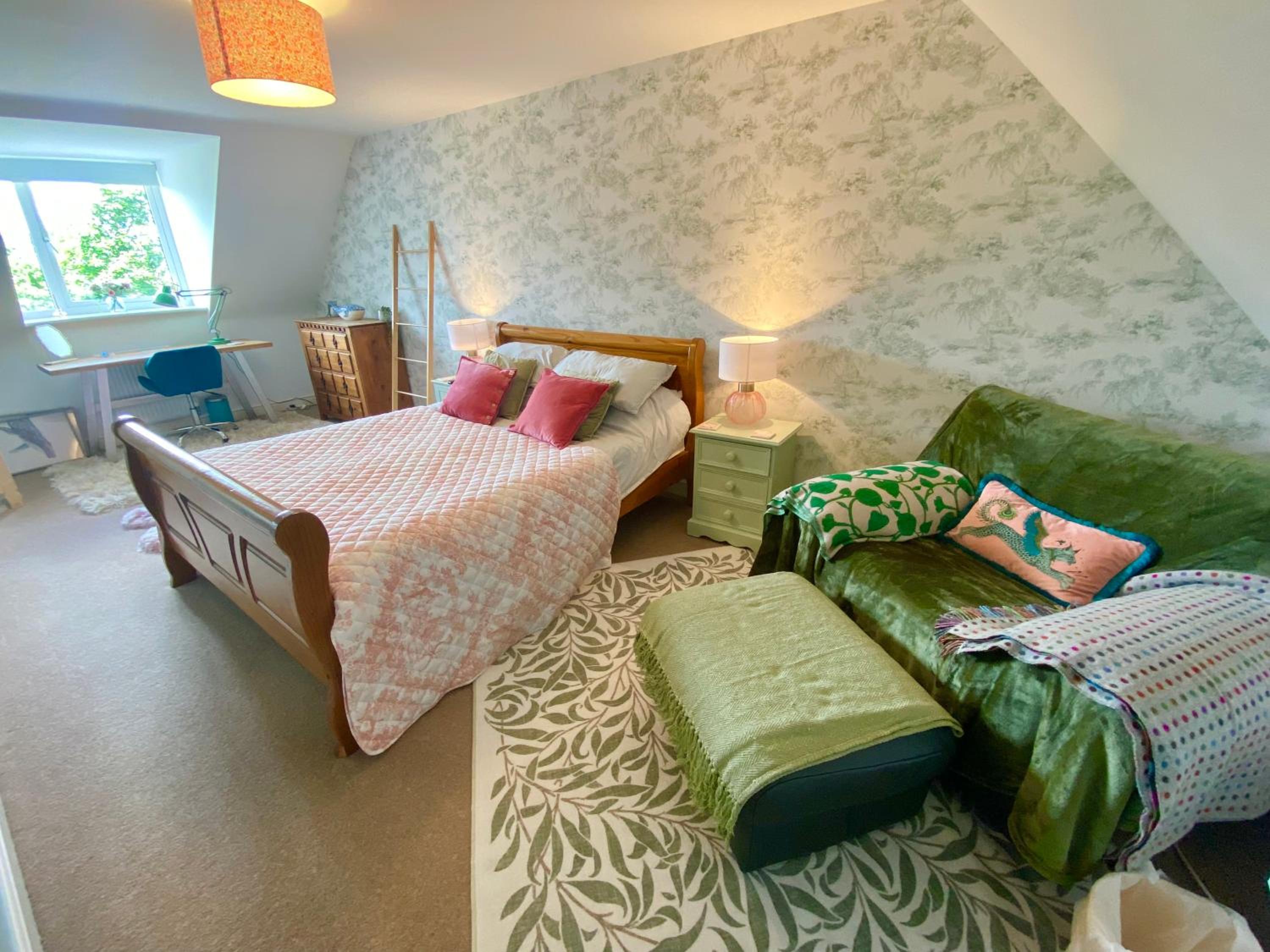 Three-Bedroom House photo 1