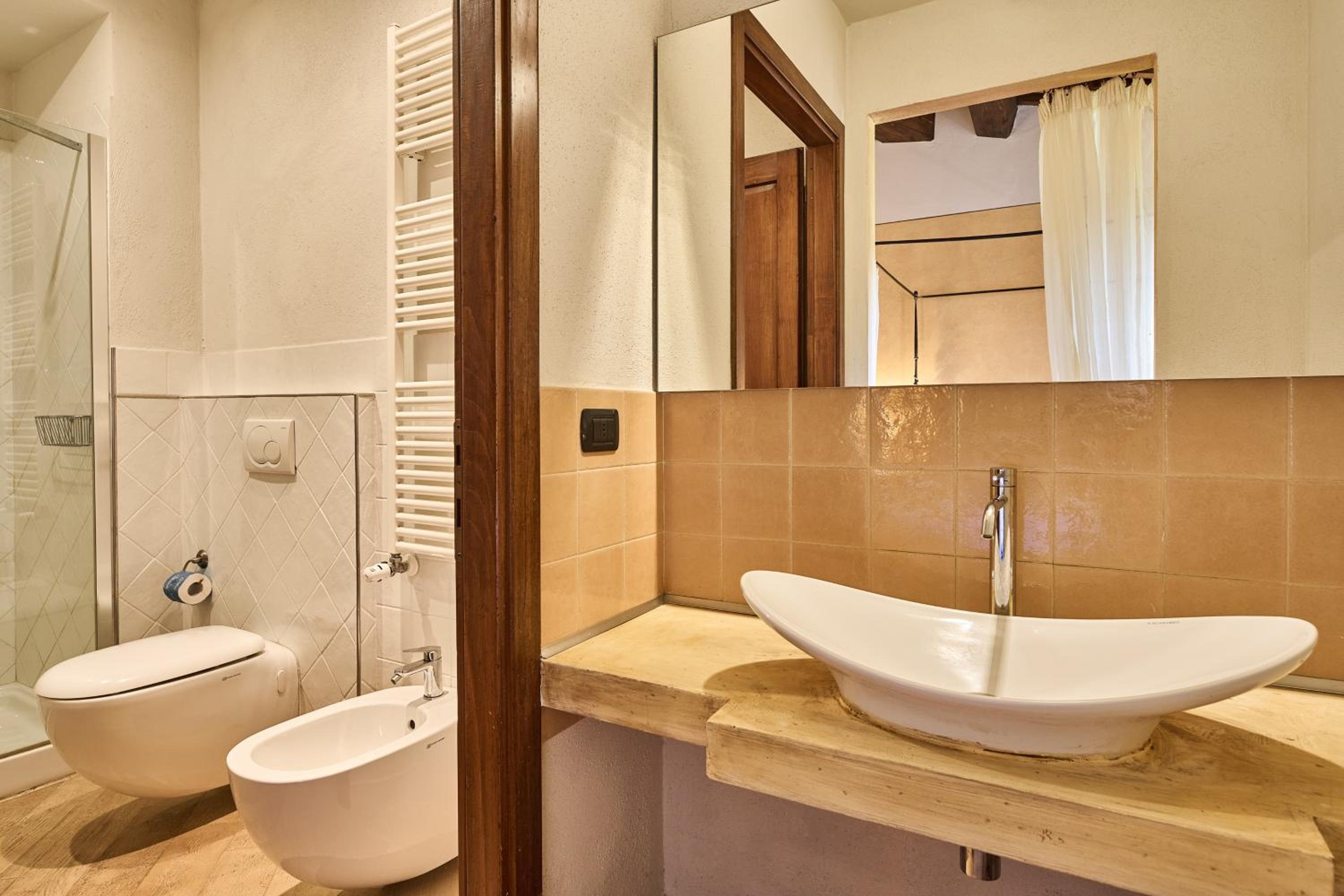 Triple Room - Photo 12