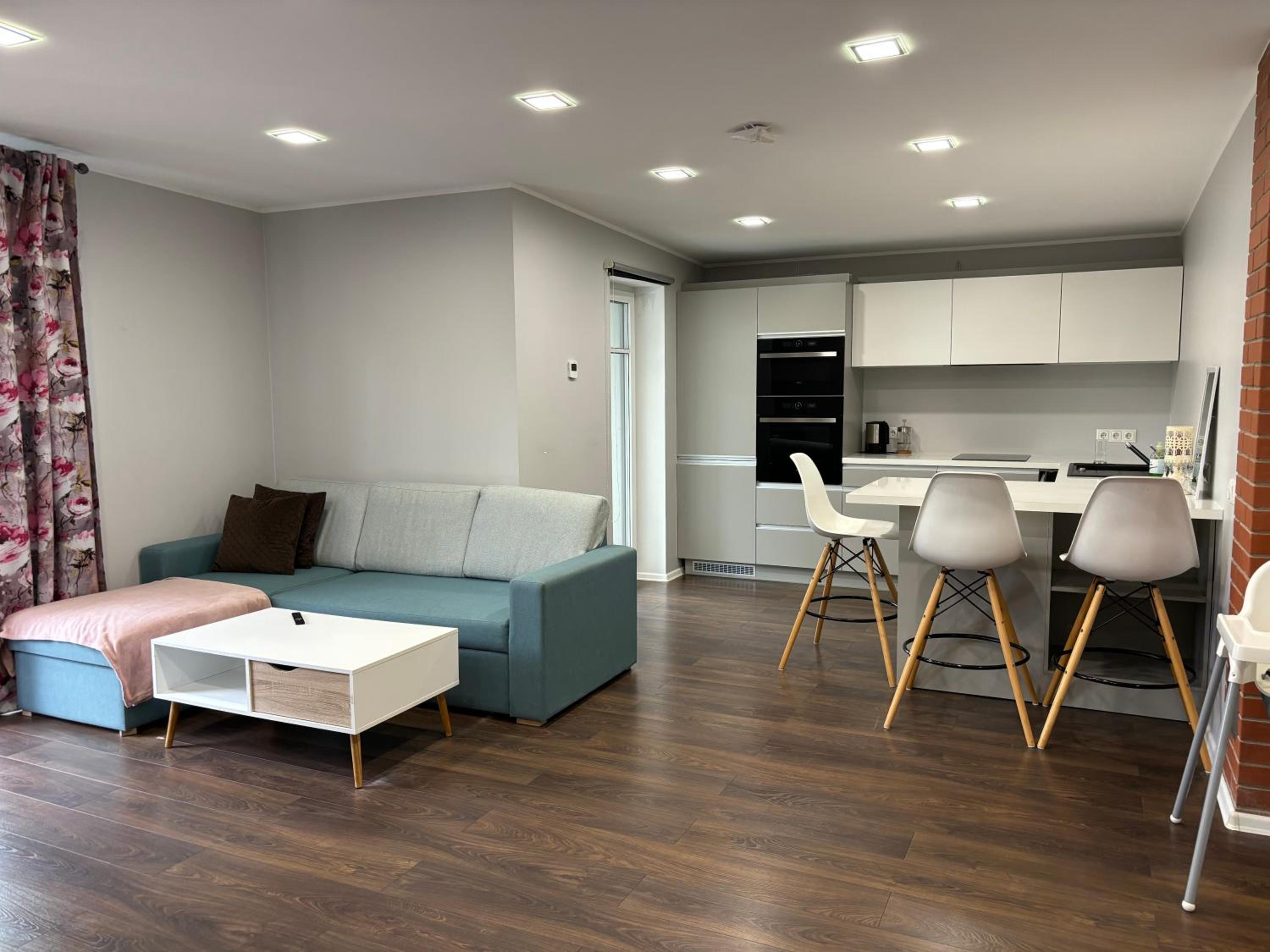 Apartment with Terrace