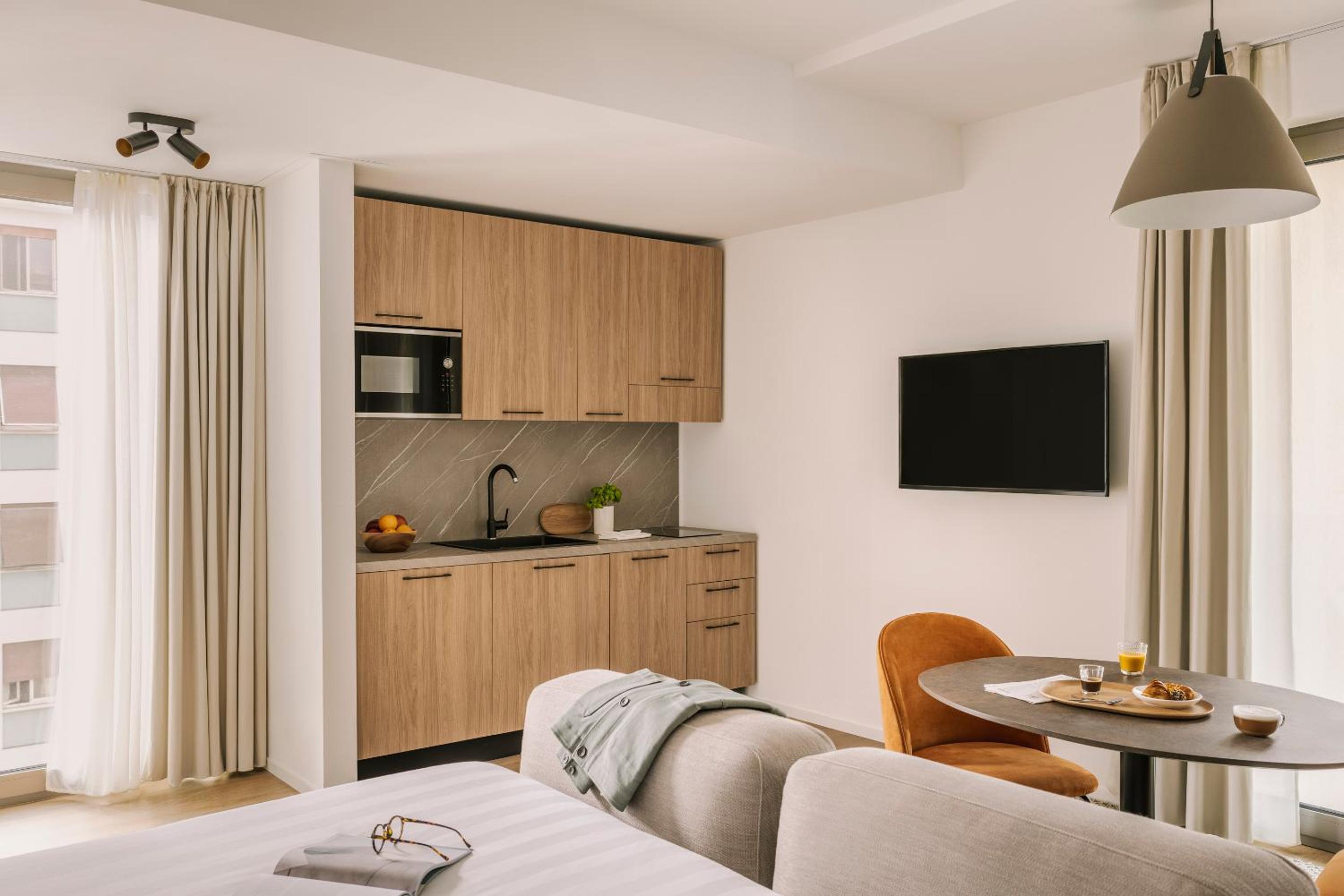 Studio Apartment