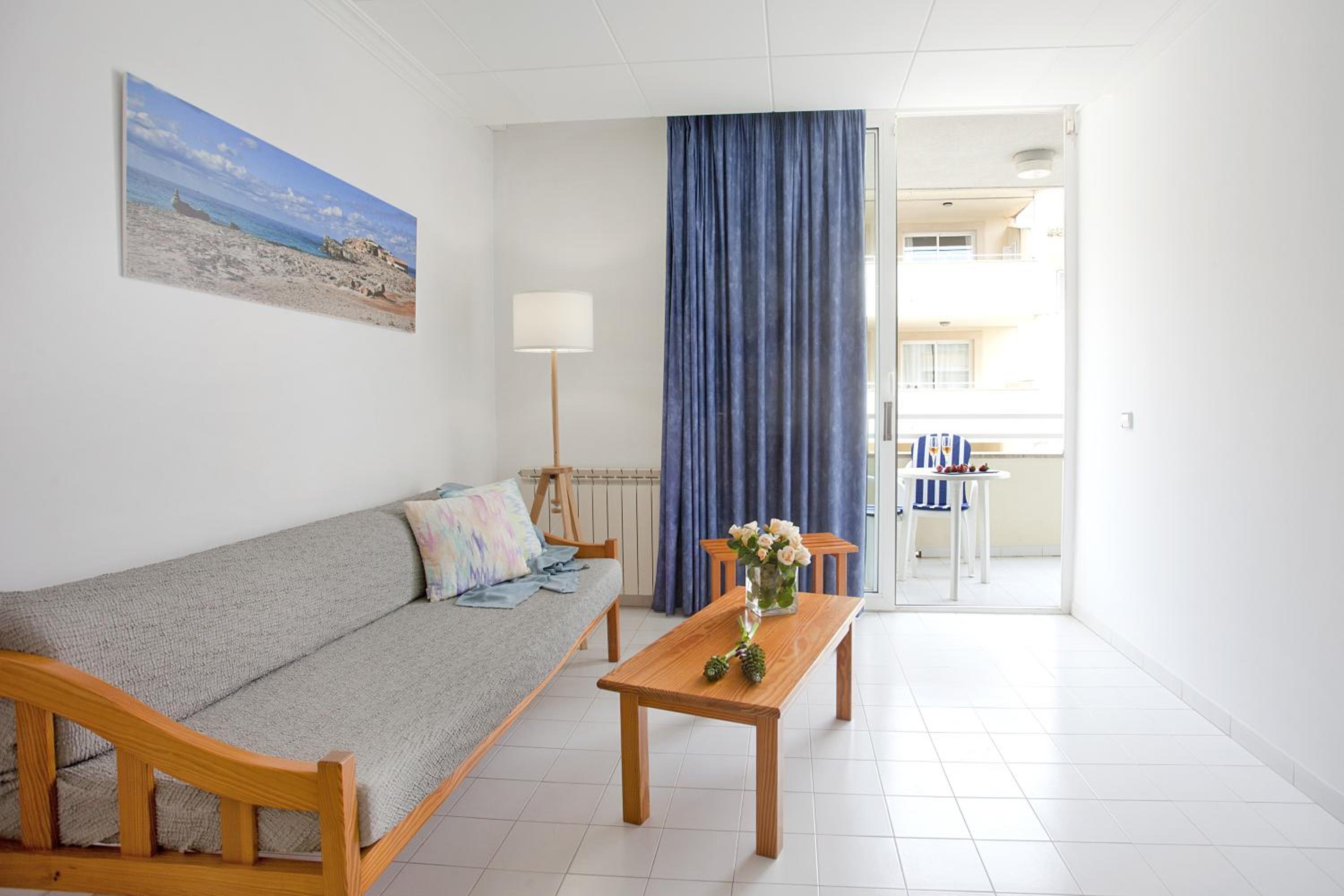 Apartamento de un dormitorio superior con balcón