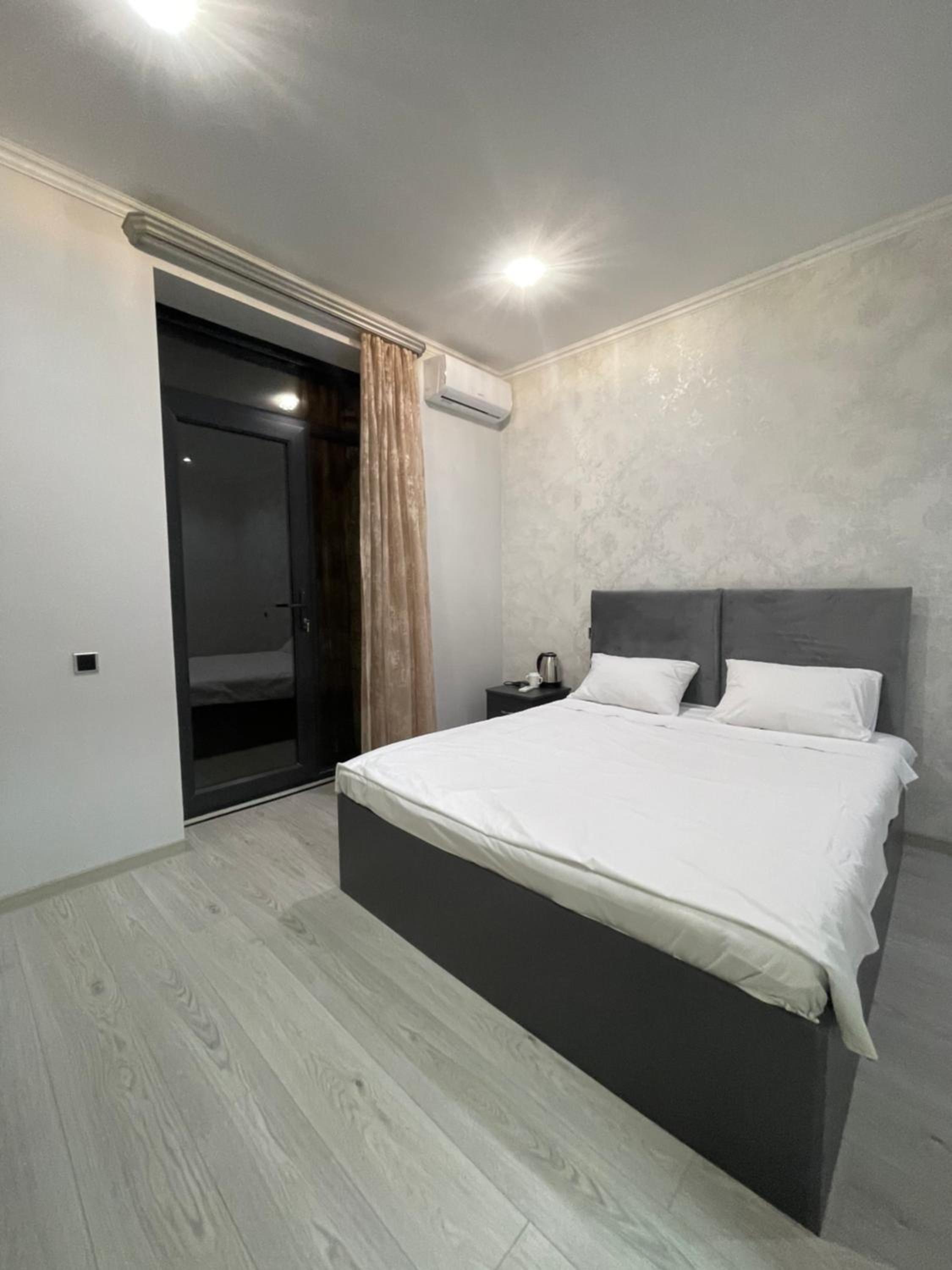 Deluxe Double Room with Balcony photo 1
