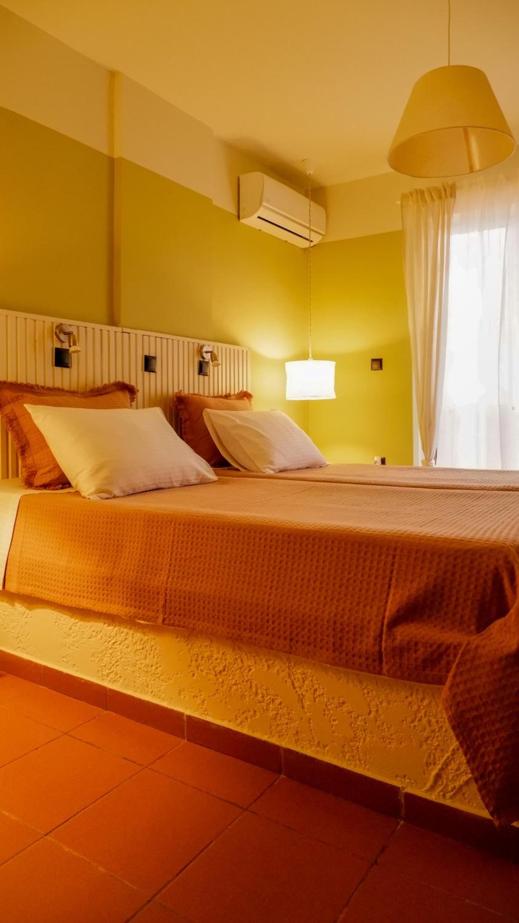 Standard Twin Room with Sofa photo 1