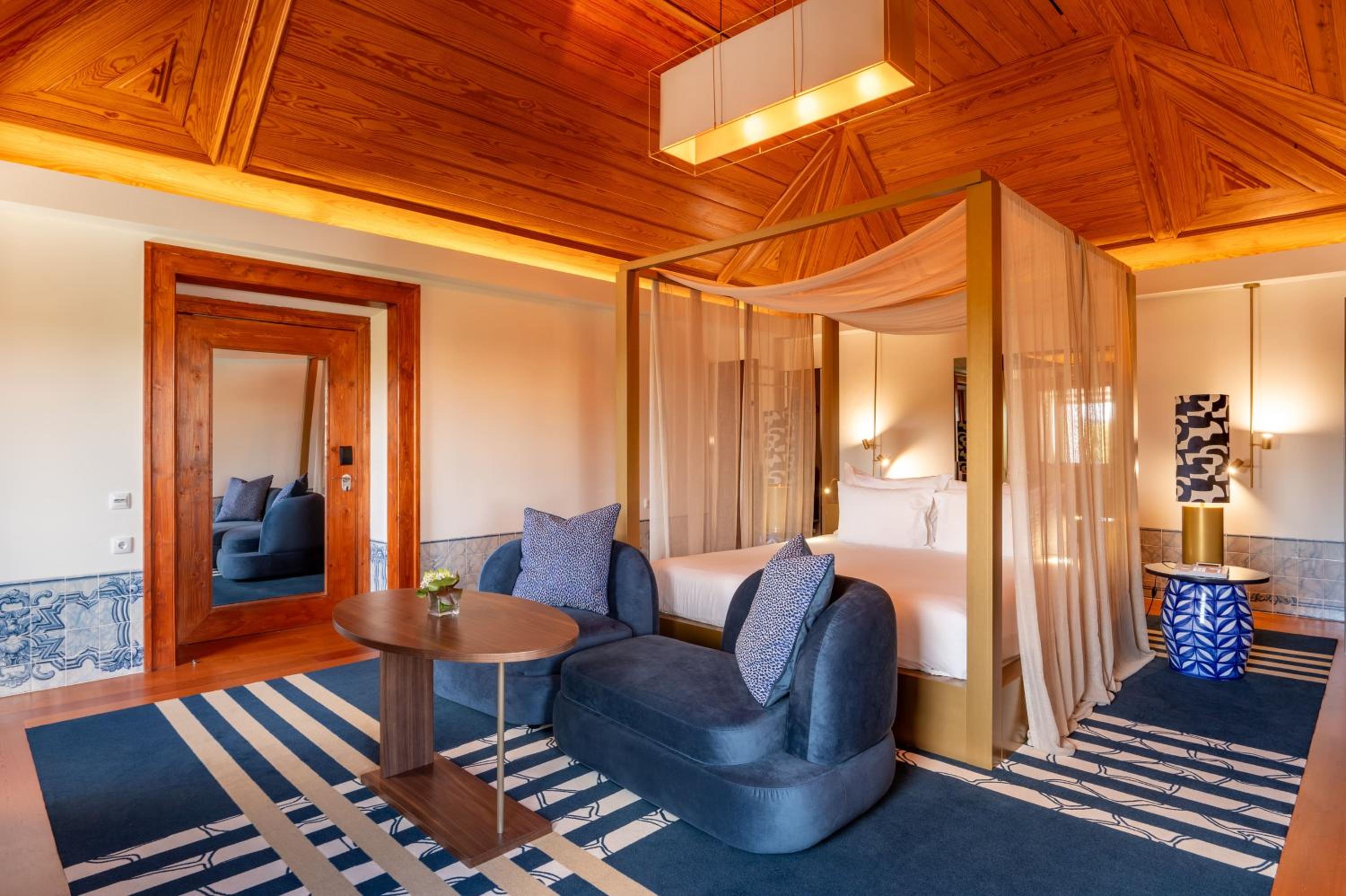 Governor Suite photo 3