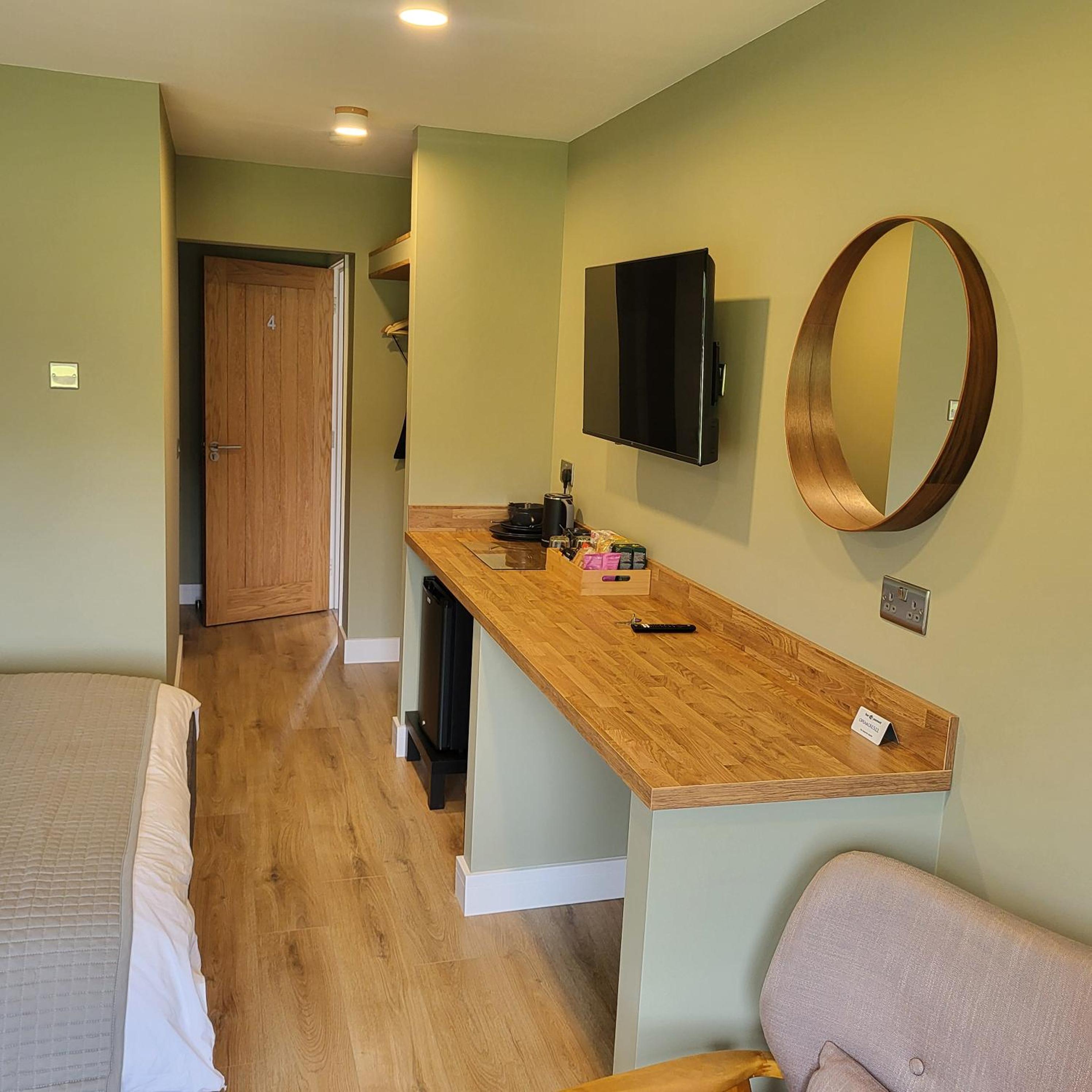 Family Double Room - Photo 7