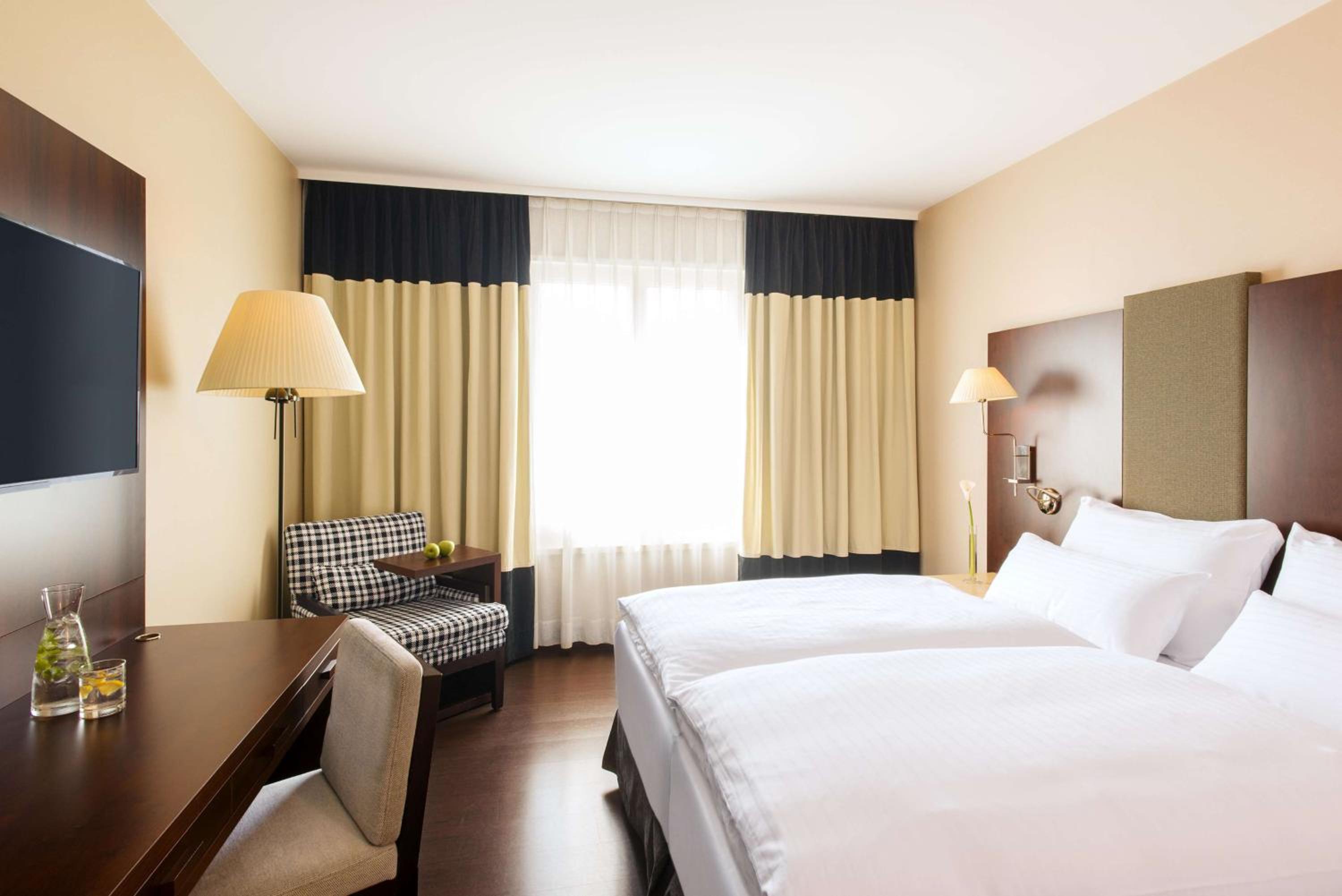 Superior Double or Twin Room - Photo 1
