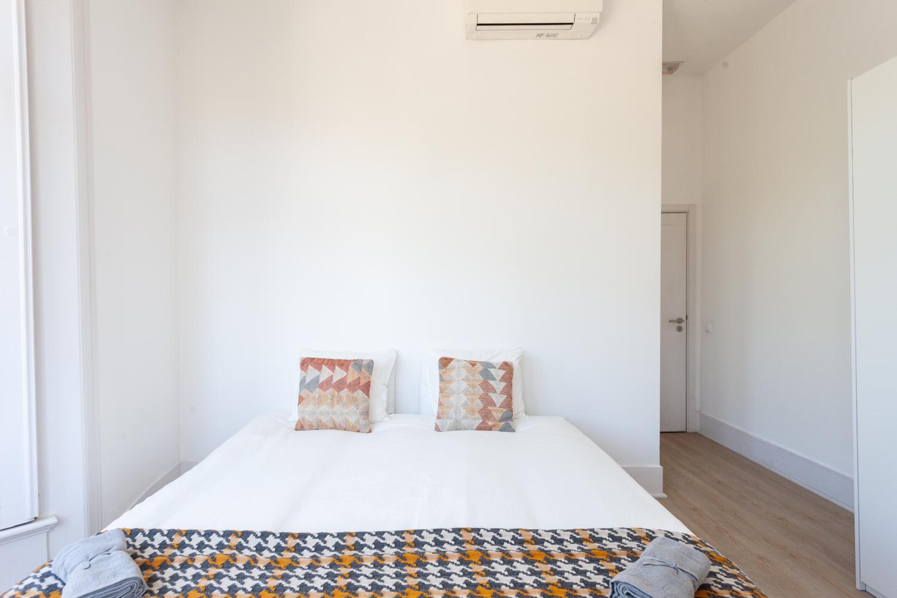 Standard Double Room with Shared Bathroom photo 2