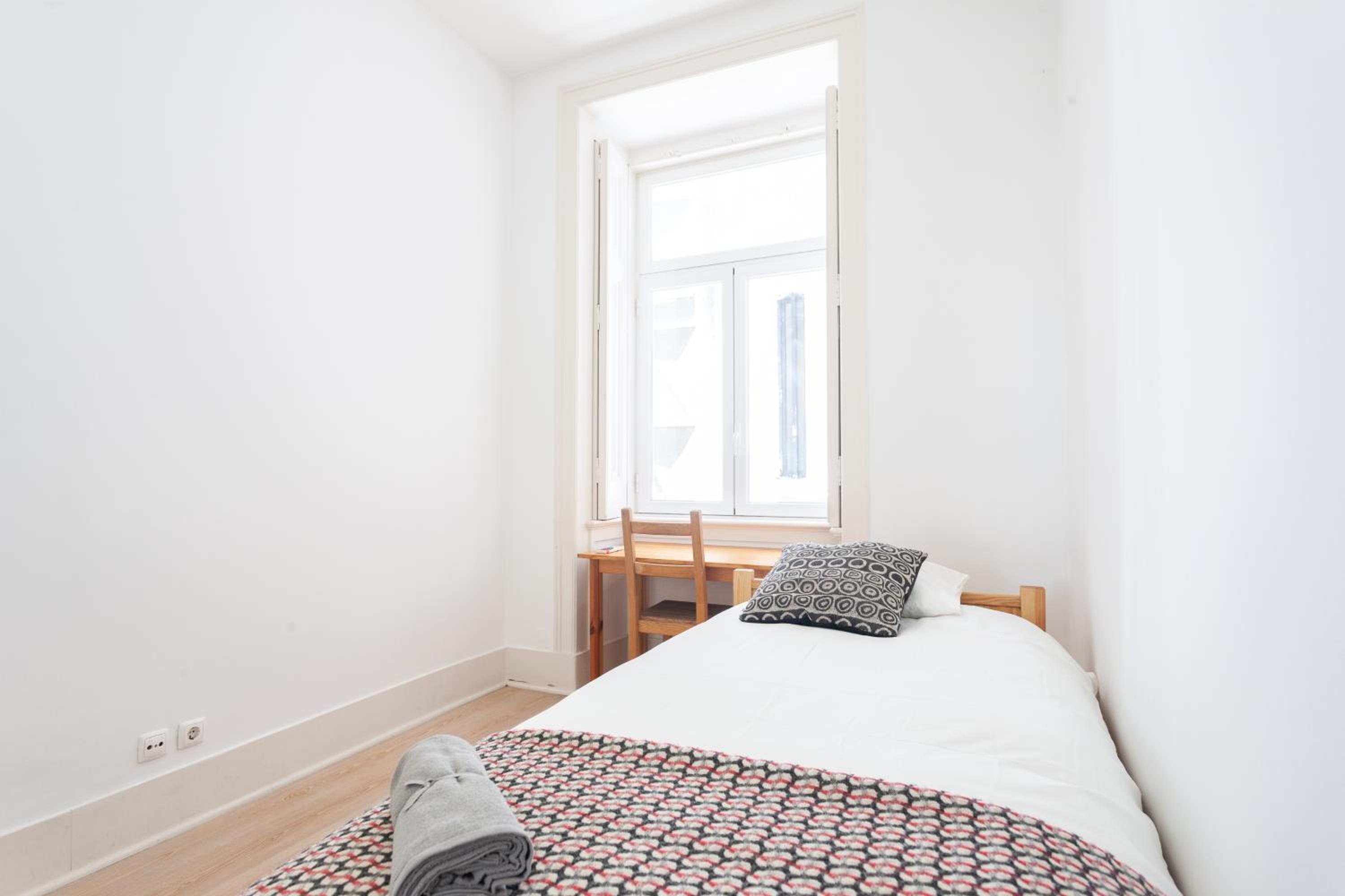 Standard Single Room with Shared Bathroom photo 2