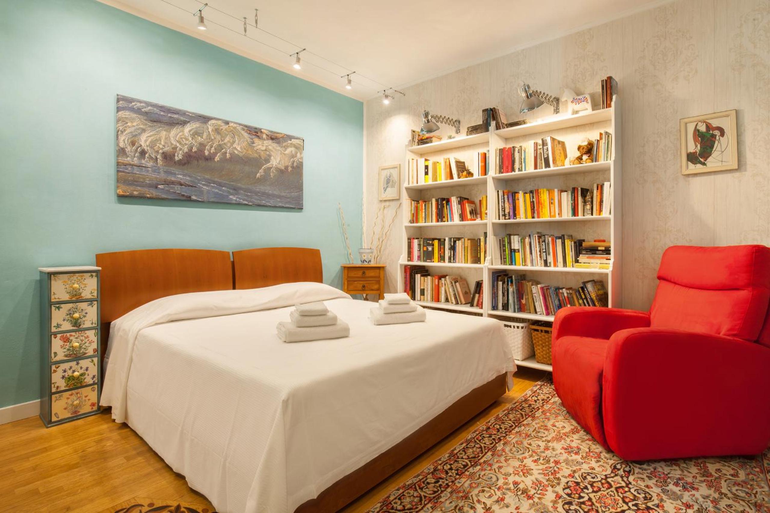Apartment with Balcony