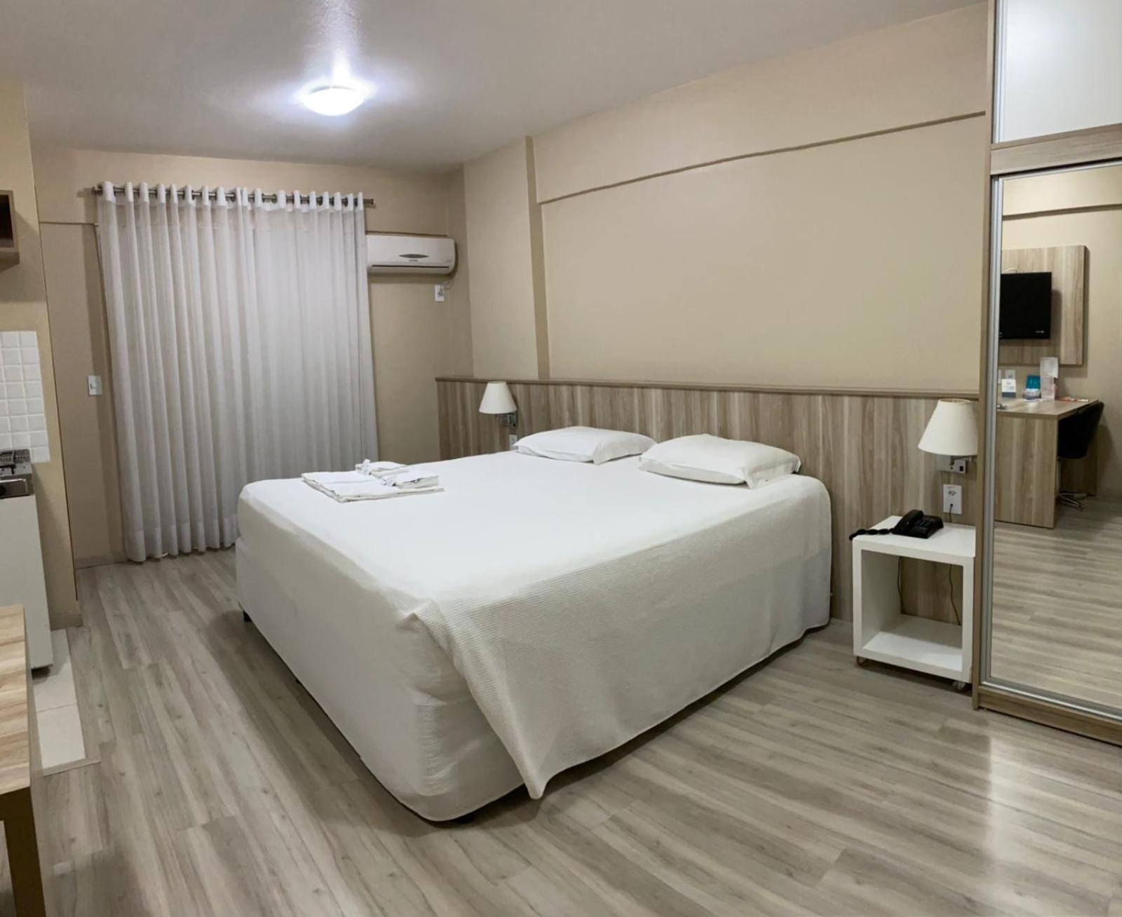 Large Double or Twin Room photo 1
