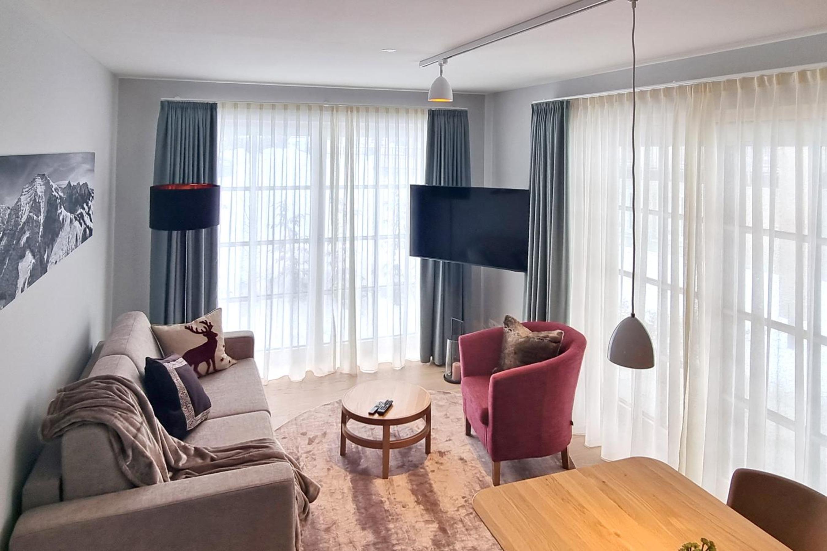 One-Bedroom Apartment (Annex)