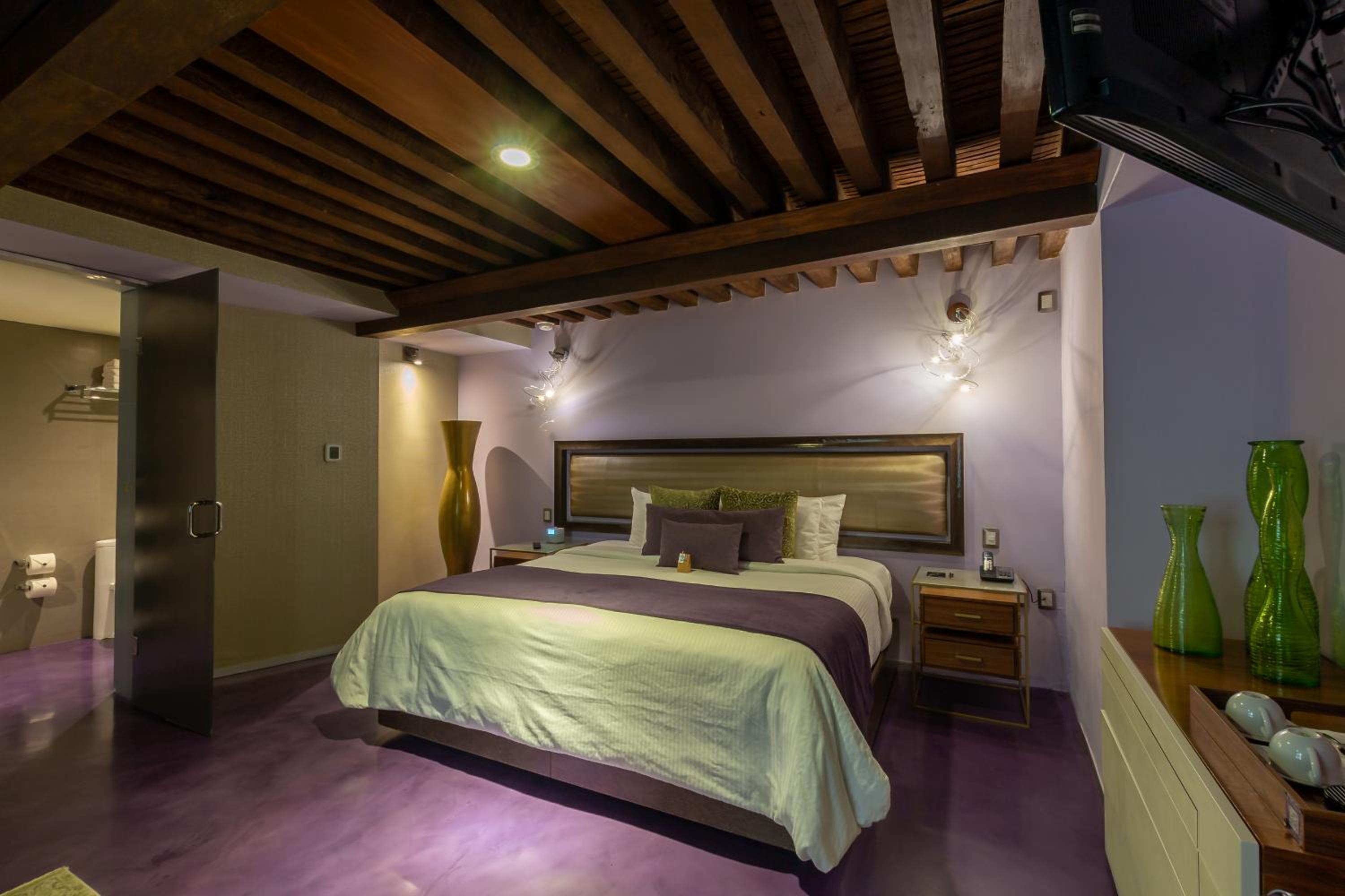 Deluxe King Room - Aranza - Photo 8