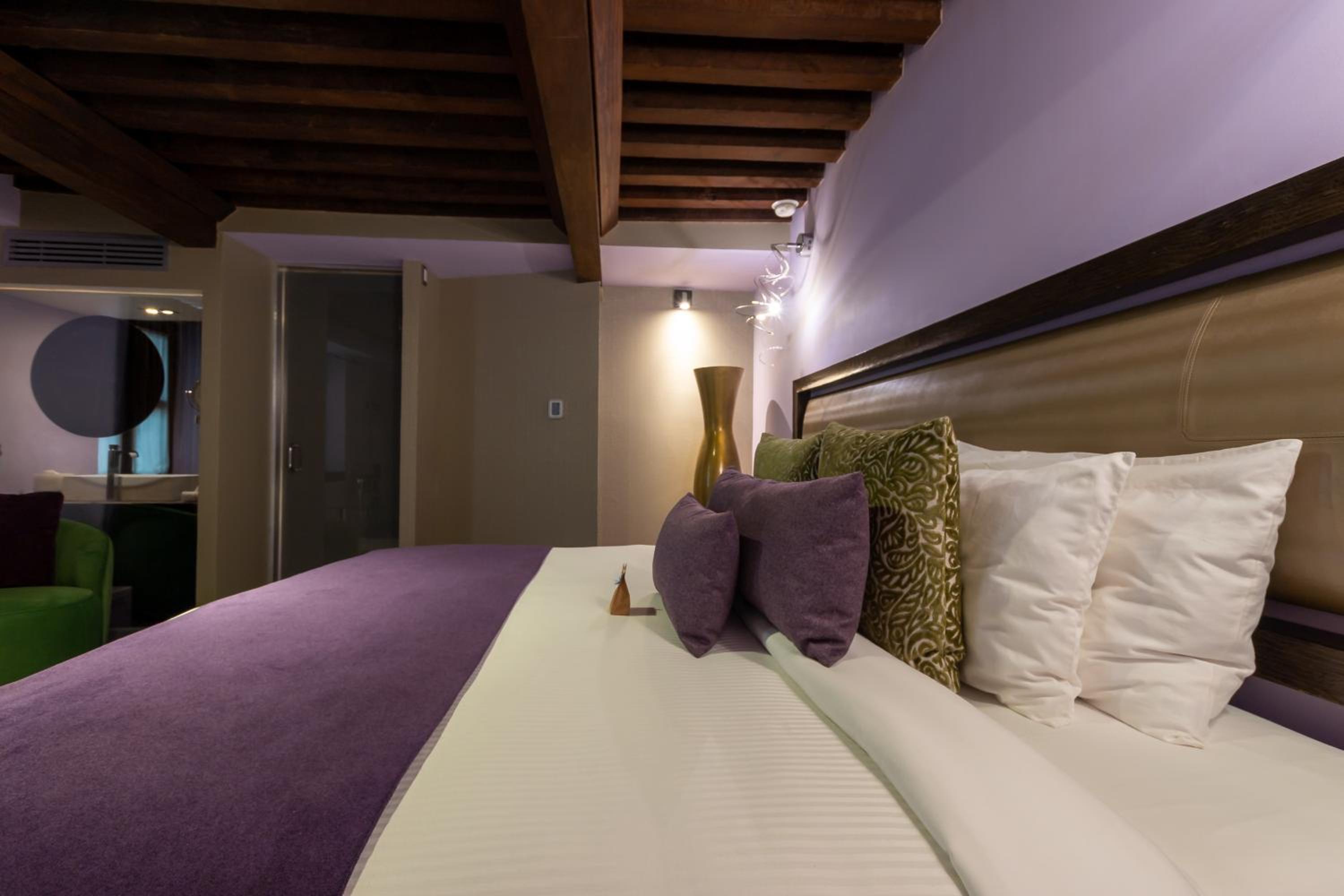 Deluxe King Room - Aranza - Photo 6