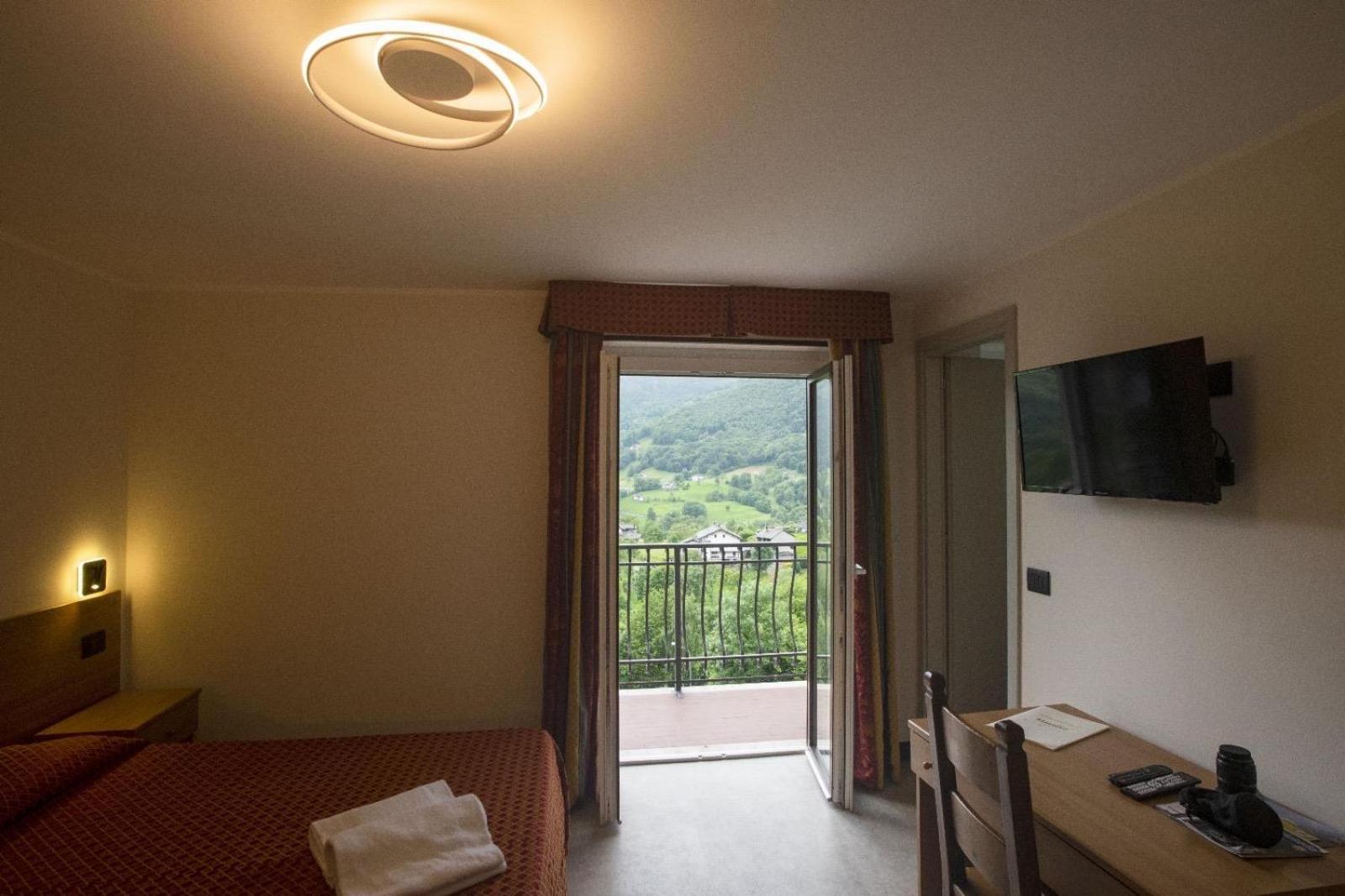Suite with Balcony - Photo 1