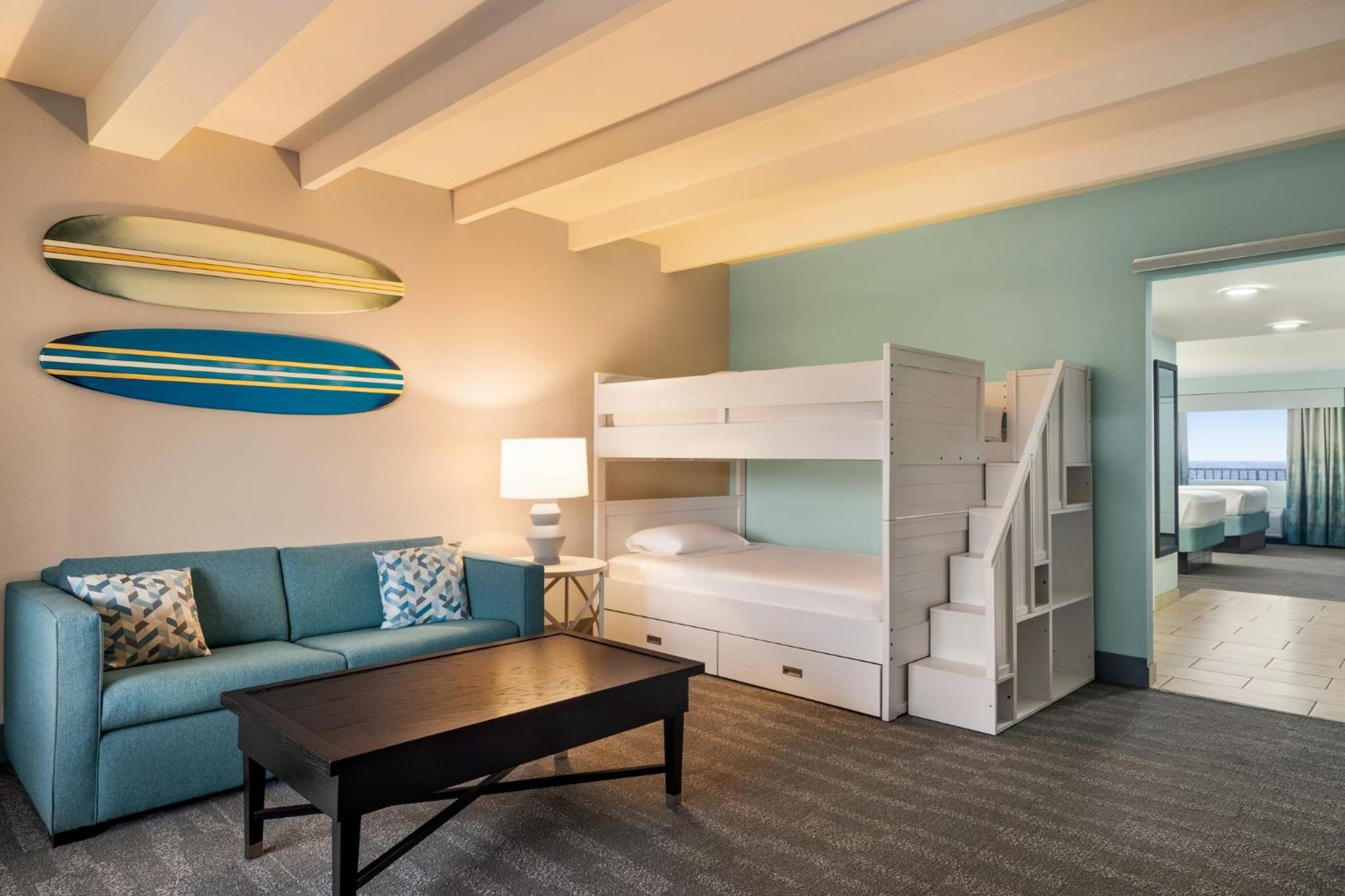 2 Queen Suite Feature - Oceanfront - Photo 5