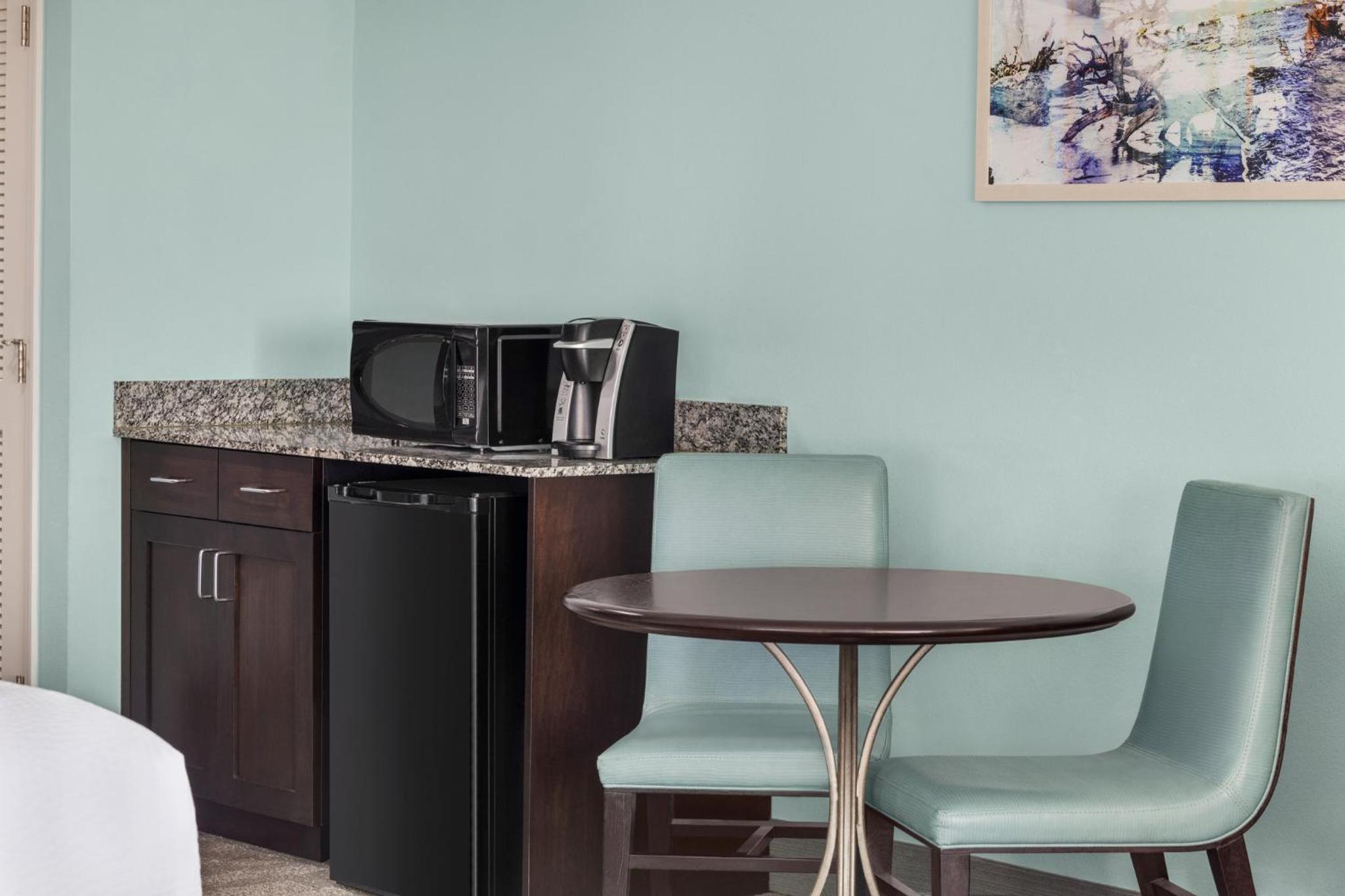 2 Queen Suite Feature - Oceanfront - Photo 8