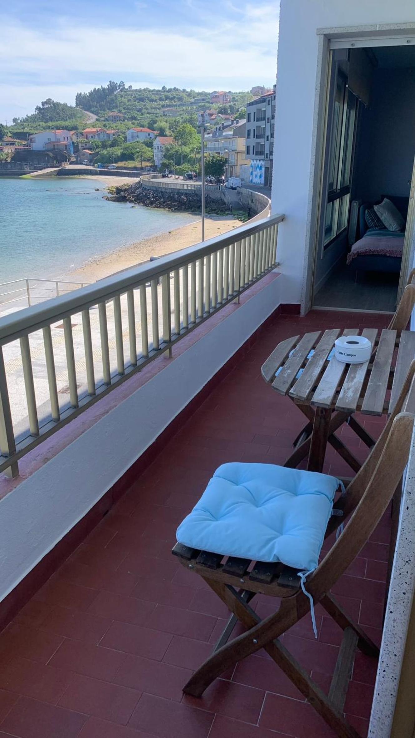 Three-Bedroom Apartment with Sea View photo 3