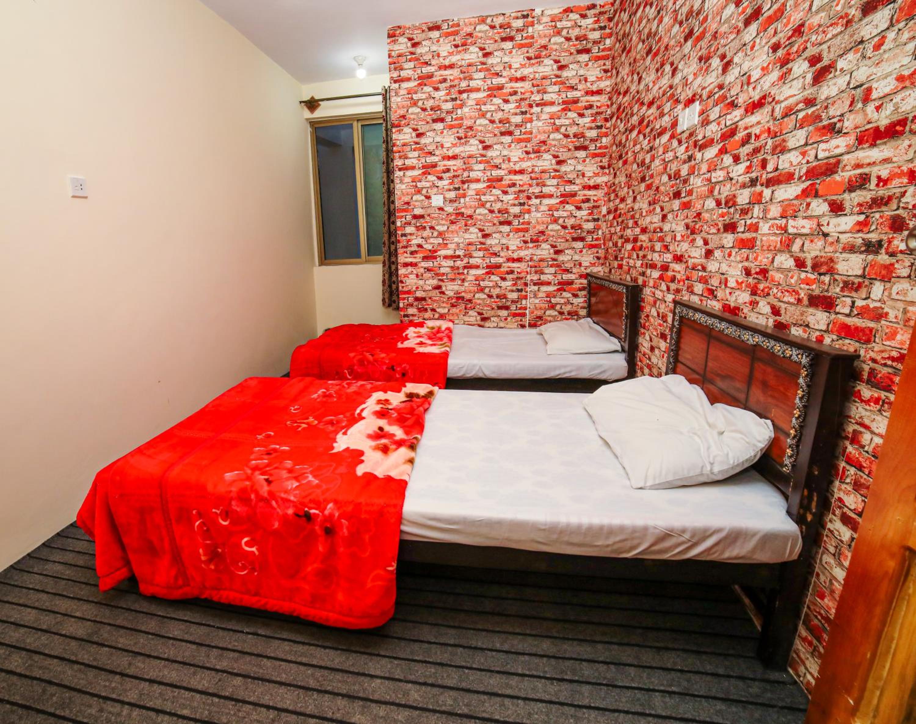 Double or Twin Room photo 2