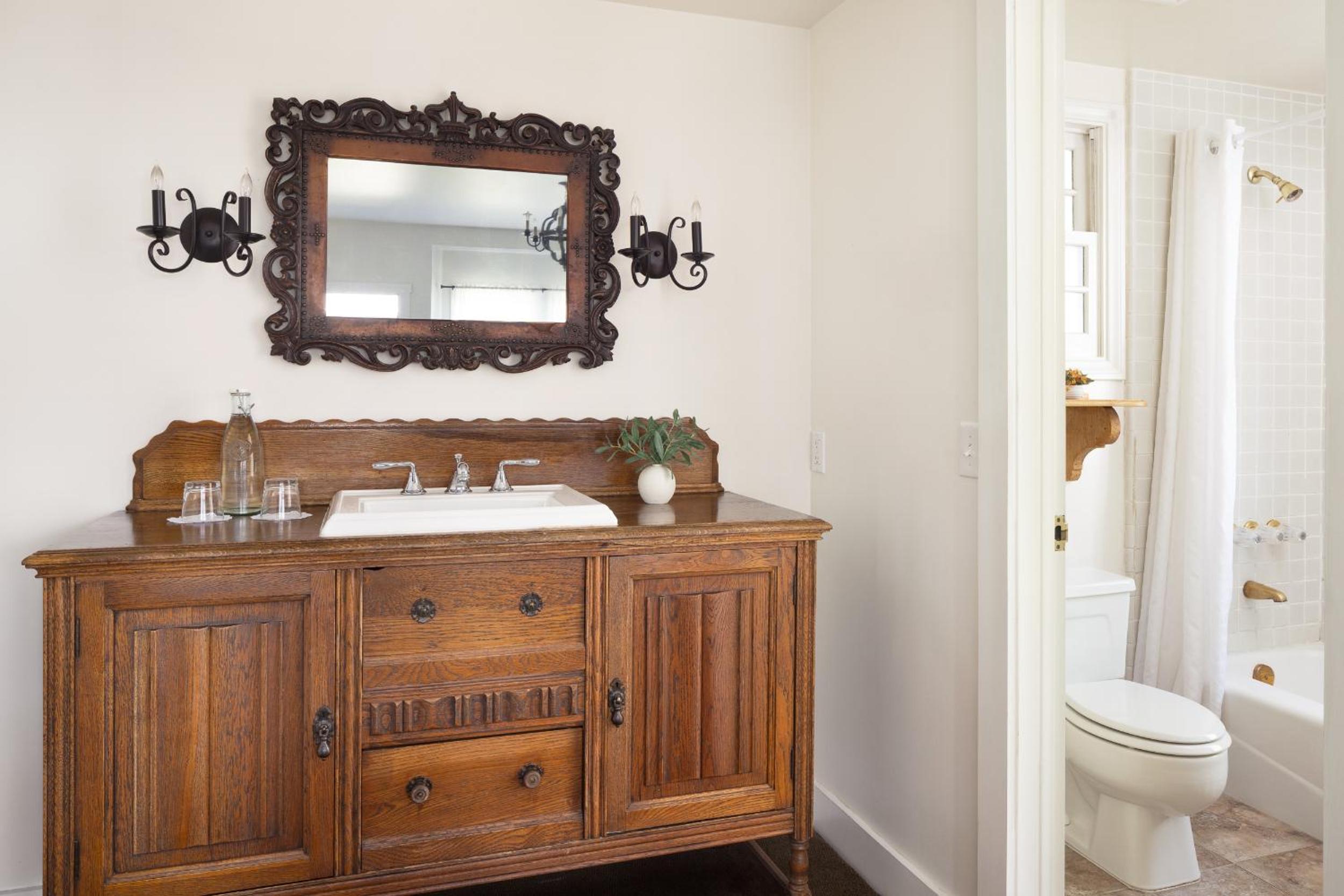Superior King Room photo 2