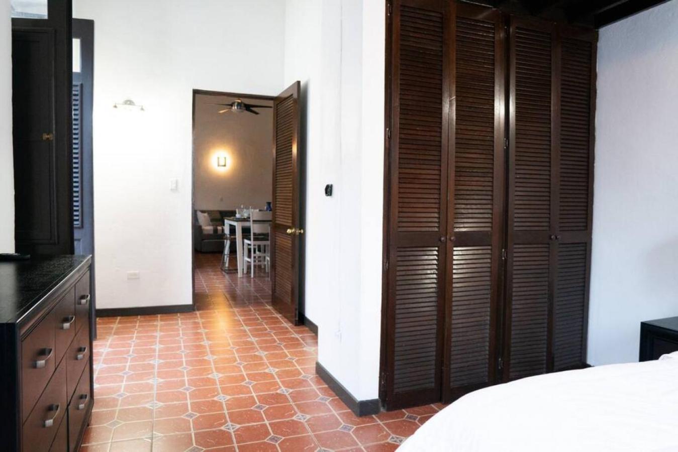 65 Fortaleza Apt 4