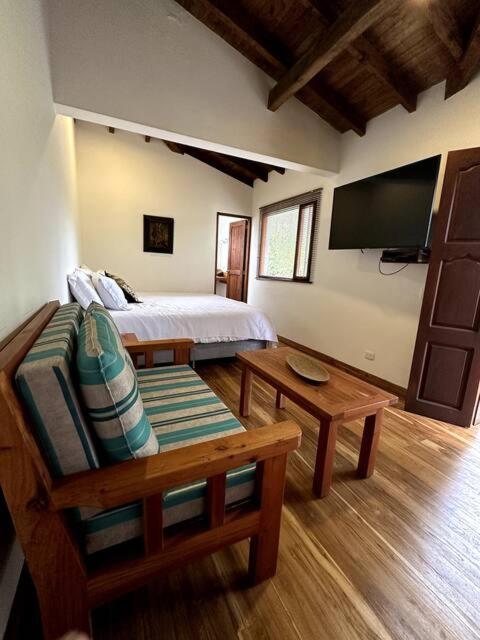 Deluxe Double Room with Balcony photo 1