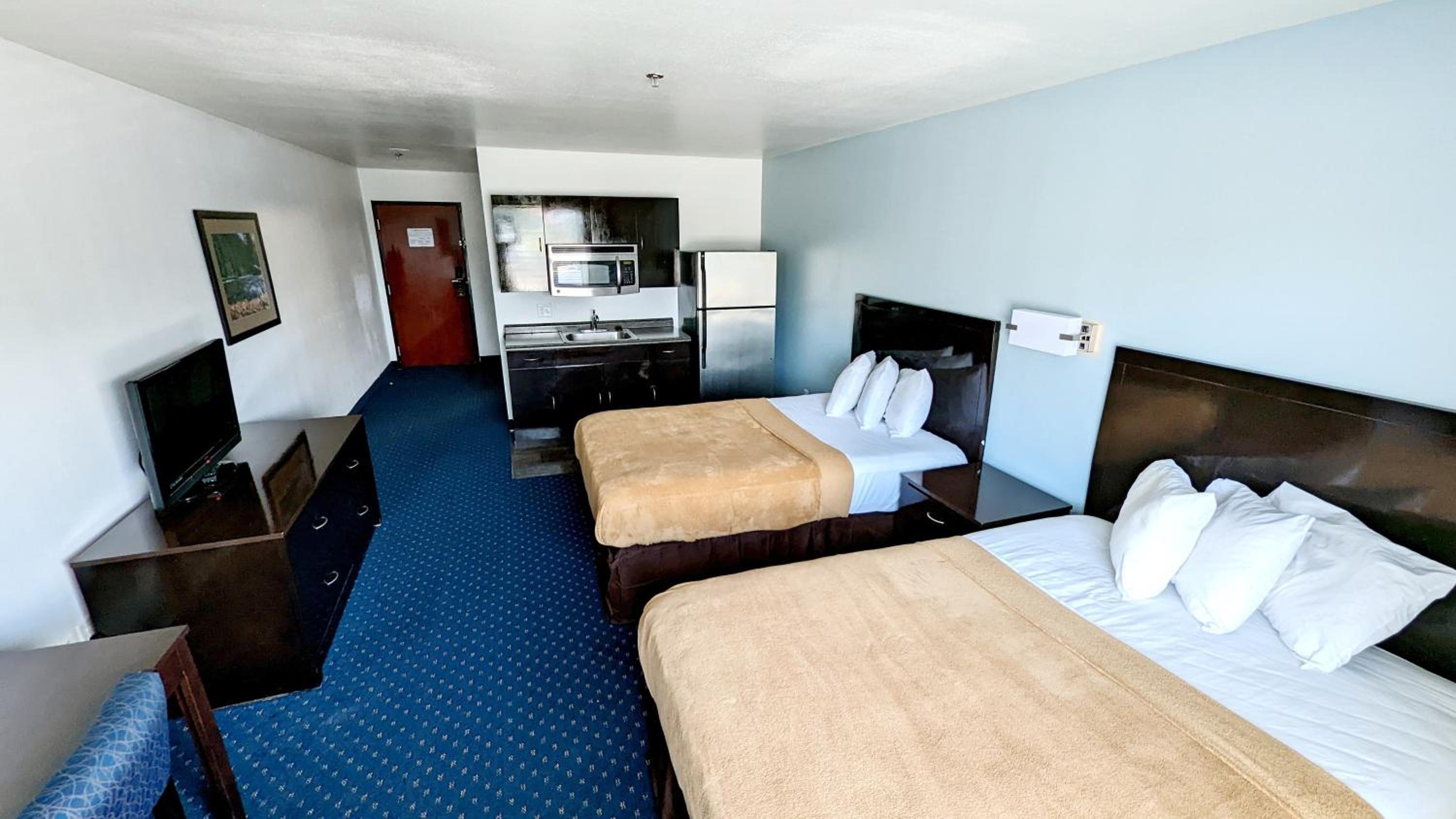 Double Room with Two Double Beds - Non-Smoking - Photo 7