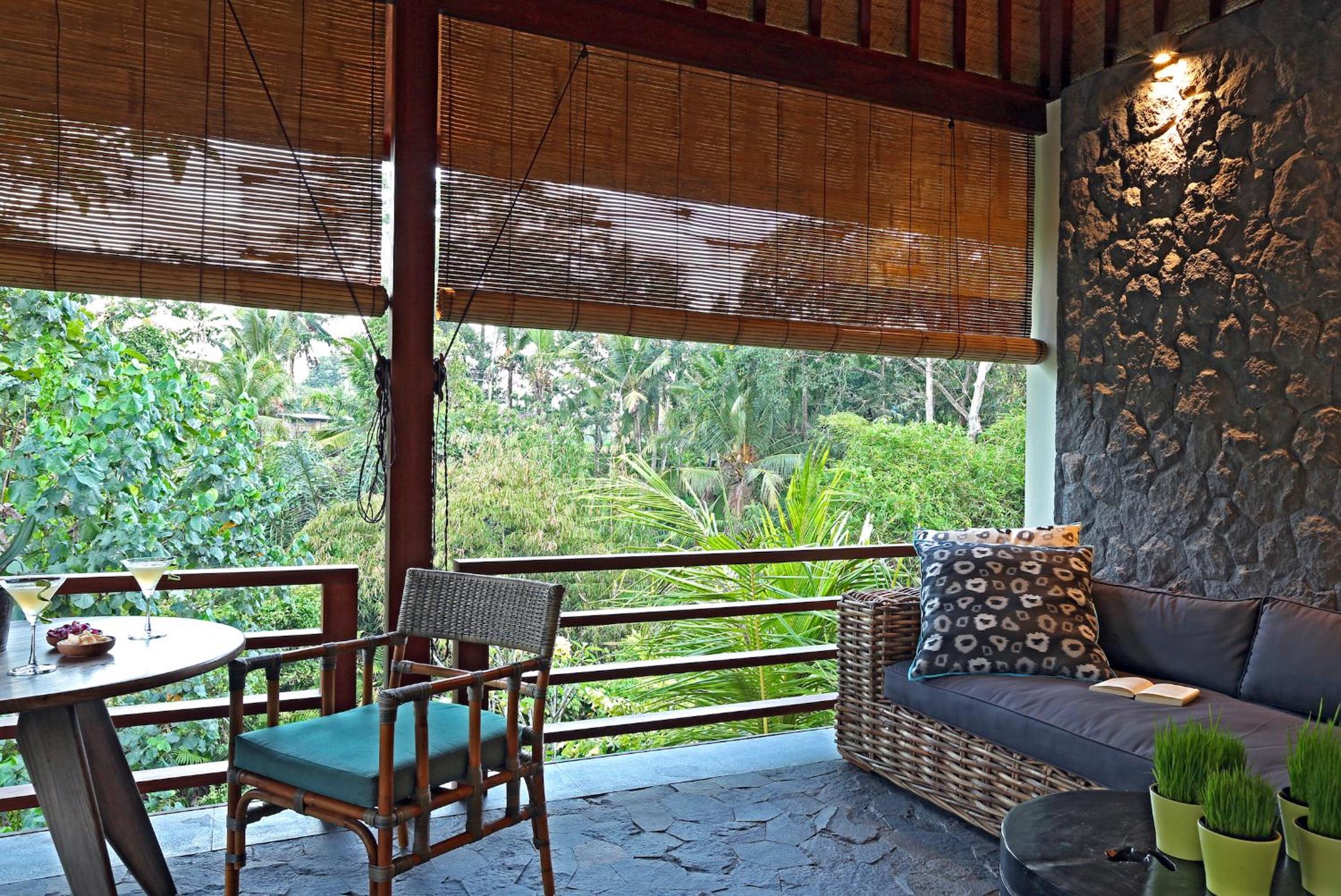 Garden Suite with Bath Tub and Daily Afternoon Tea