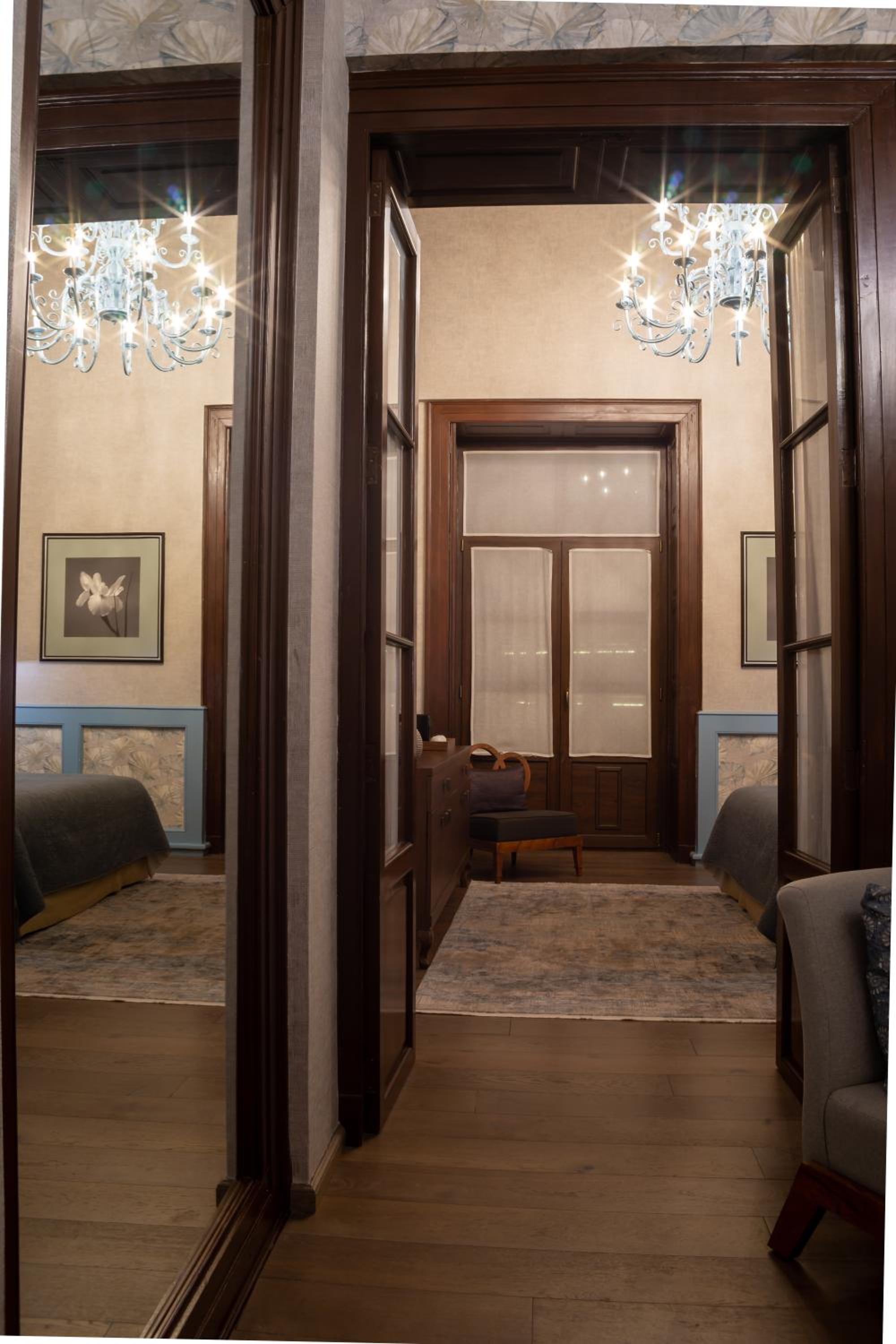 Master Suite with Balcony - Victoria - Photo 6